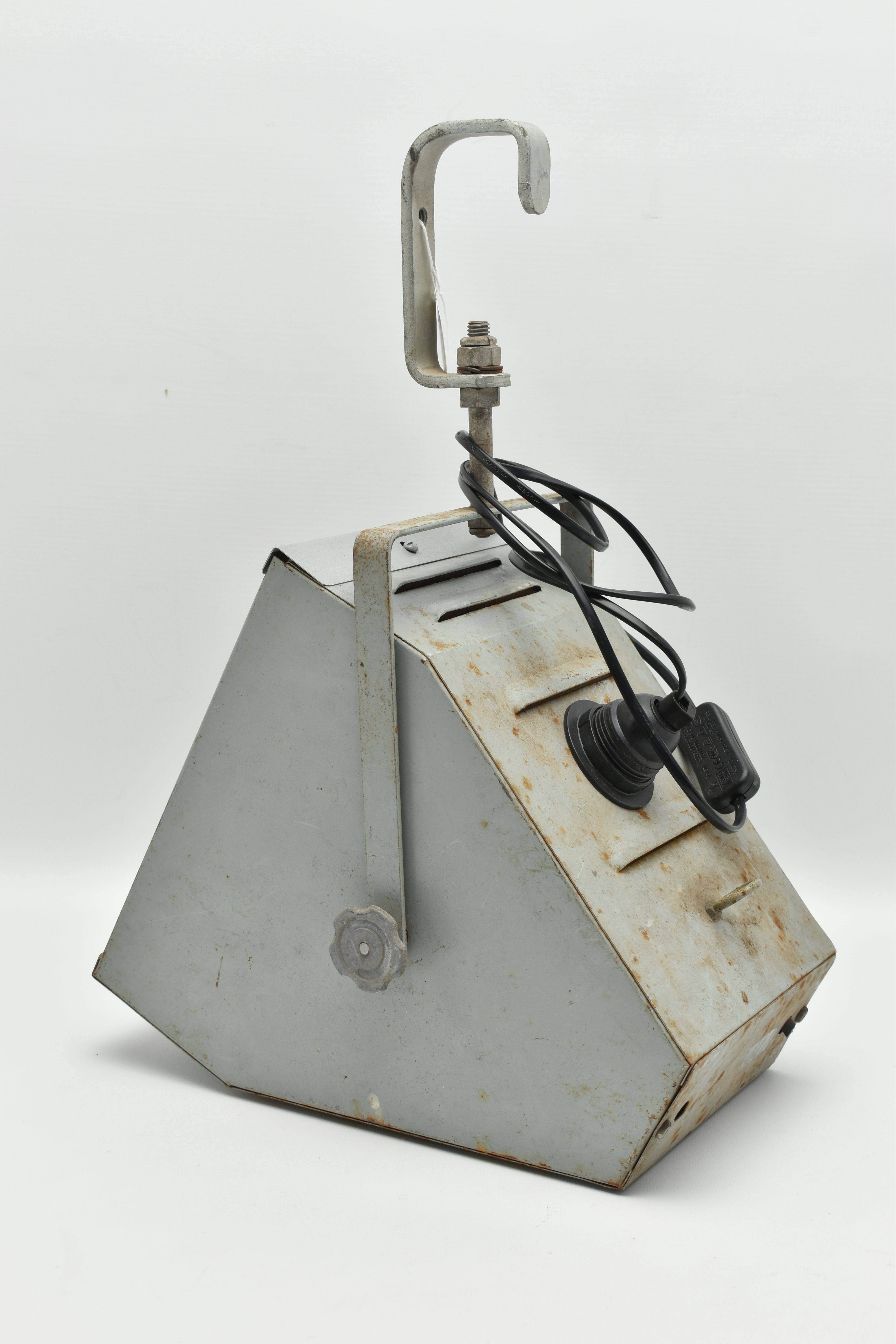 A VINTAGE BBC STUDIOS 'LIVE ON AIR' HANGING LIGHT IN A GREY PAINTED METAL HOUSING, the panel - Image 3 of 5