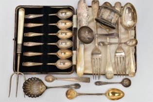 ASSORTED SILVER CUTLERY, to include a cased set of six silver teaspoons, hallmarked 'James