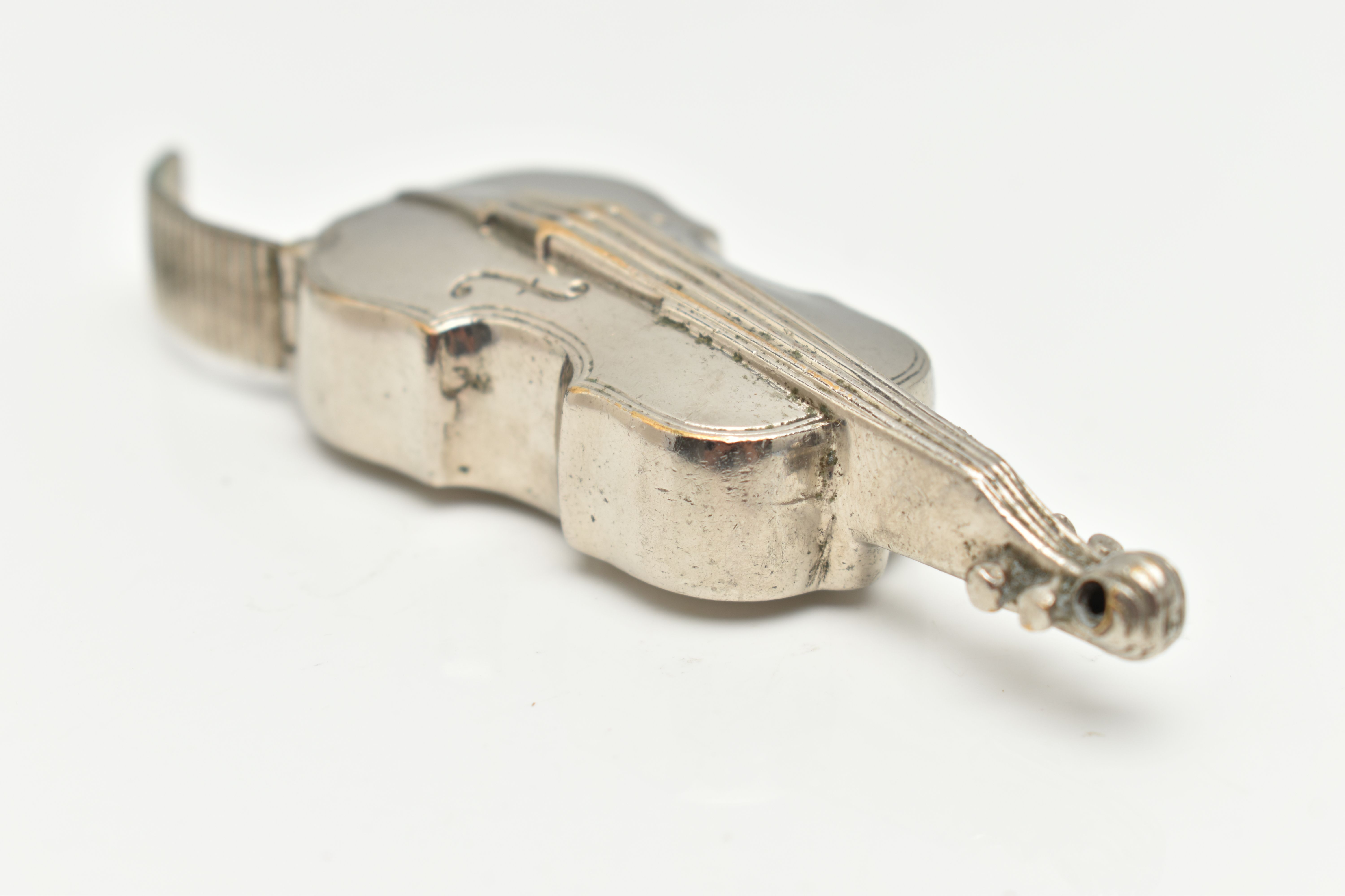 A SILVER PLATED NOVELTY VESTA CASE IN THE FORM OF A VIOLIN, access to the interior through hinged - Image 5 of 5