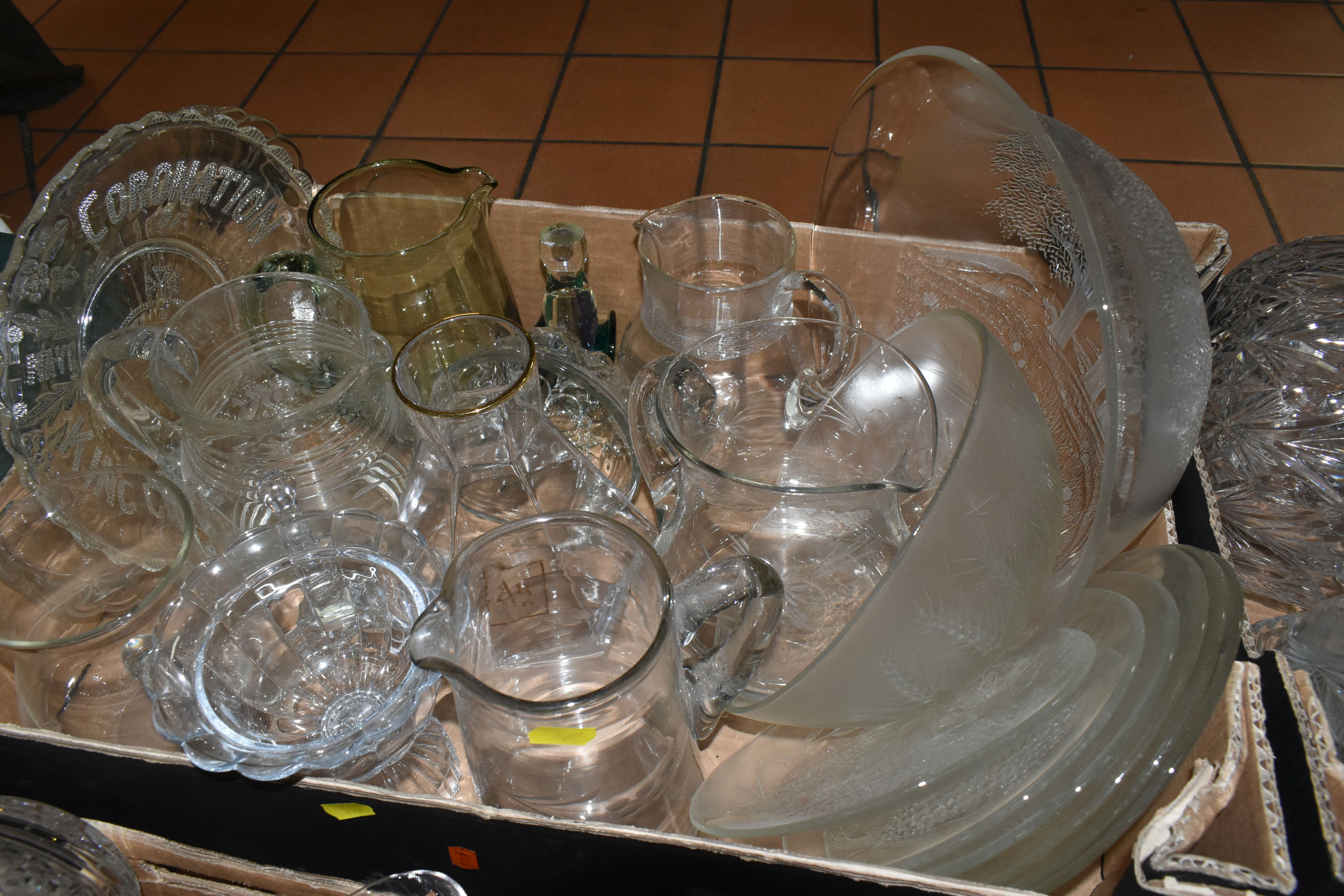 FOUR BOXES OF GLASSWARE, to include oil and vinegar decanters, vases, fruit bowls, light shade, - Image 4 of 5