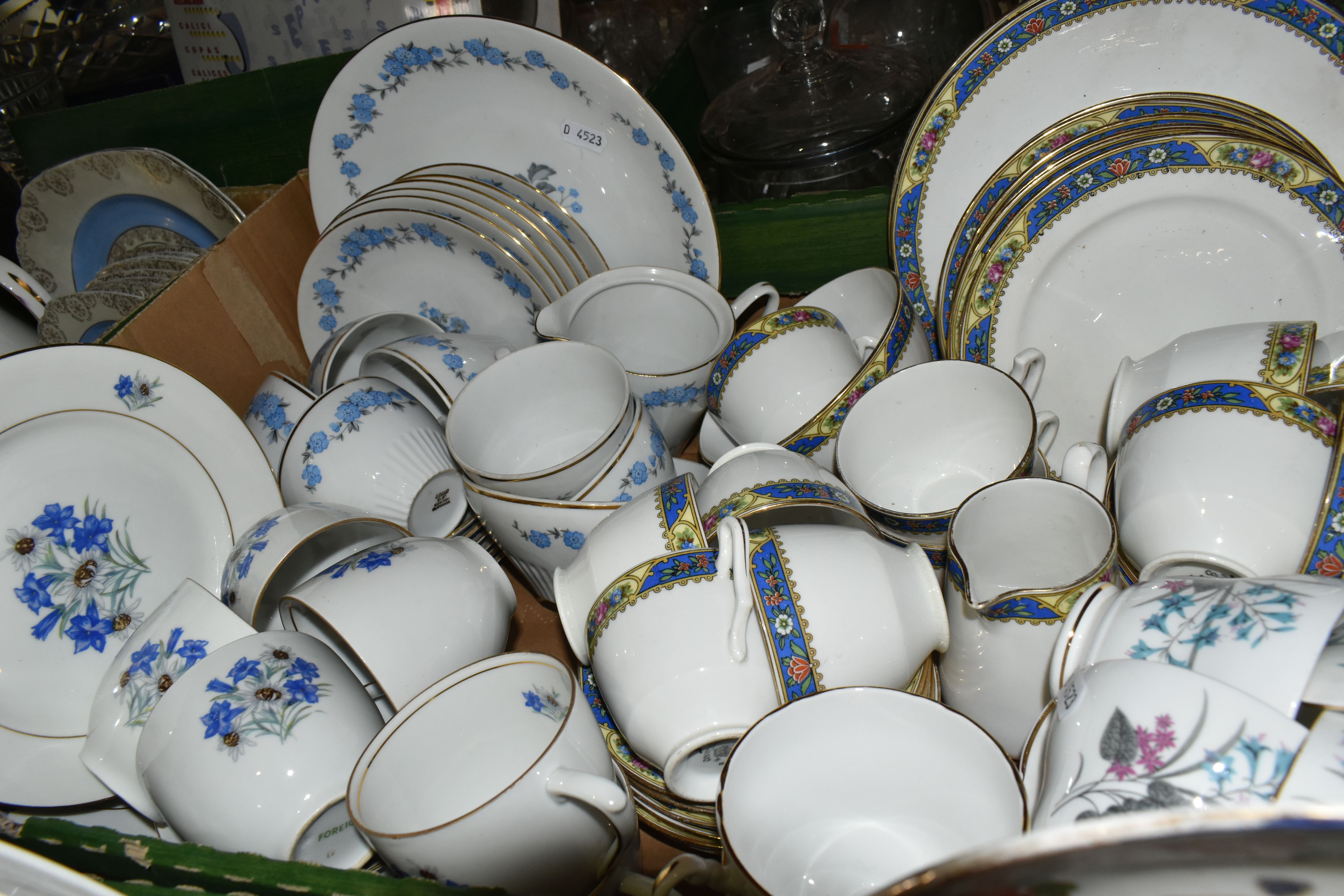 FOUR BOXES OF TEA WARE, to include a Royal Stafford Imari pattern tea set, a blue and white 'Willow' - Image 6 of 6