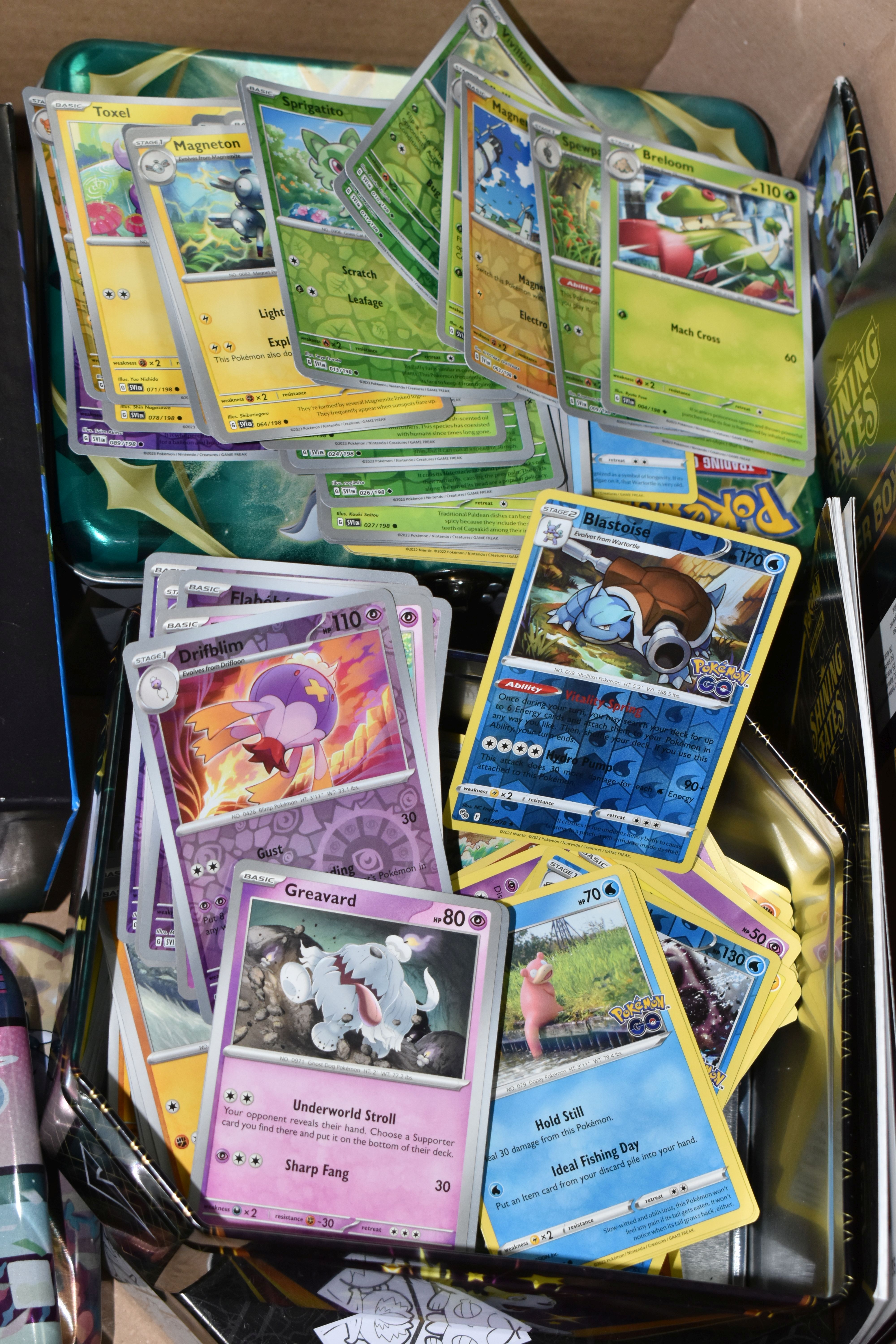 OVER 500 UNIQUE ENGLISH POKEMON CARDS, primarily from the Sword & Shield era to the Scarlet & Violet - Image 2 of 7