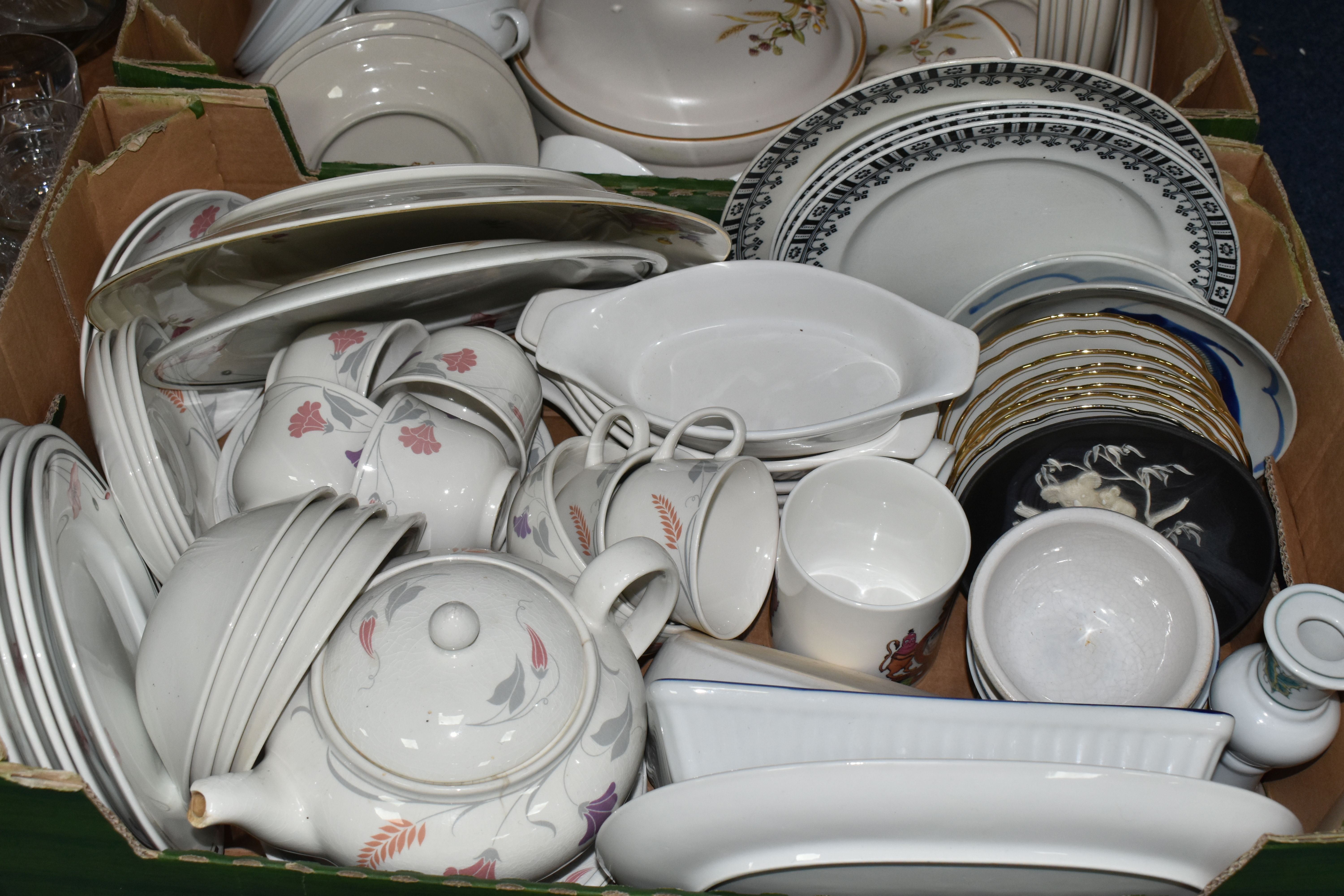 FIVE BOXES OF CERAMICS AND GLASS WARE, to include two boxes of dinnerware by makers including - Image 4 of 7