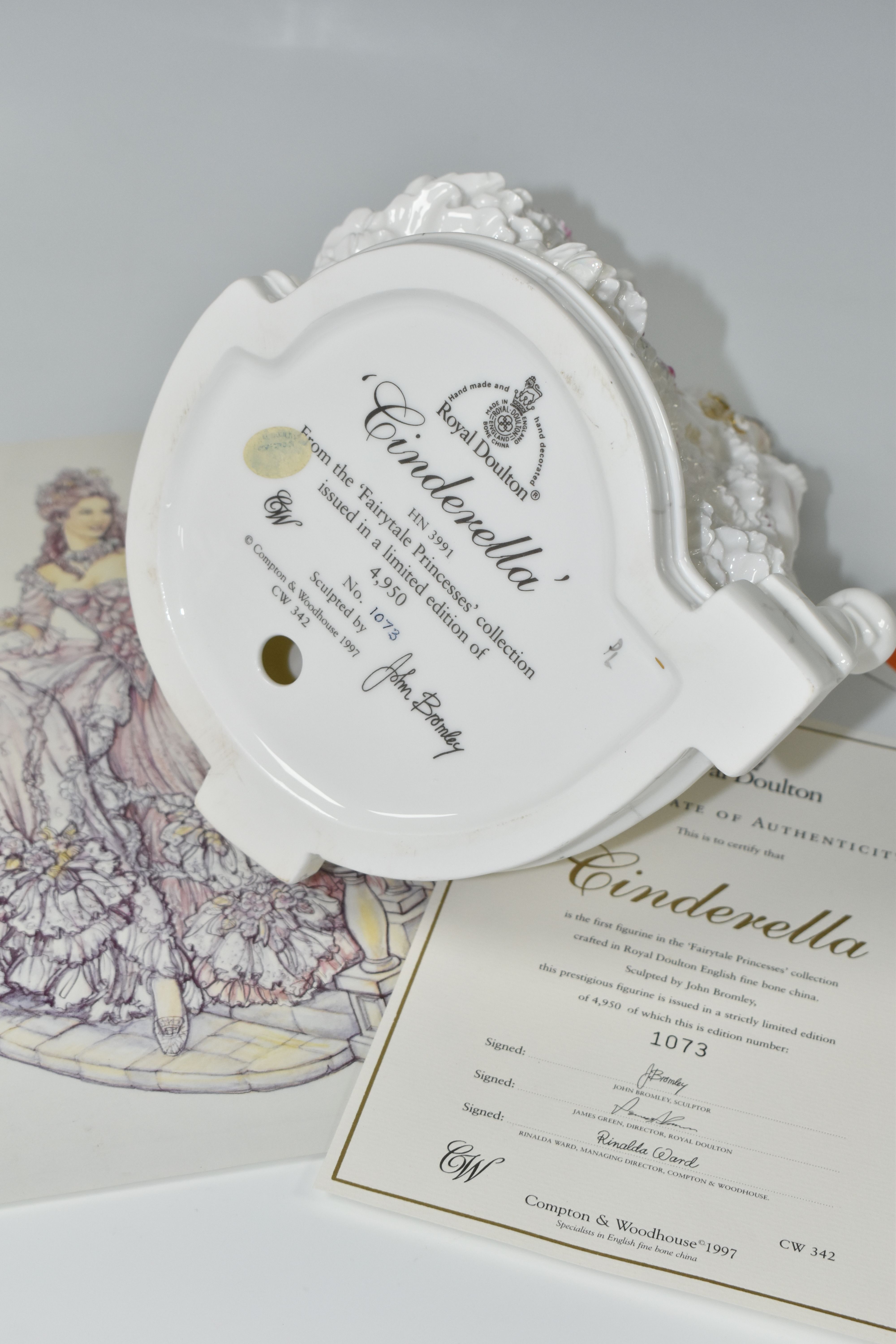A ROYAL DOULTON LIMITED EDITION 'CINDERELLA' FIGURINE, HN3991, from the 'Fairytale Princesses' - Image 4 of 4