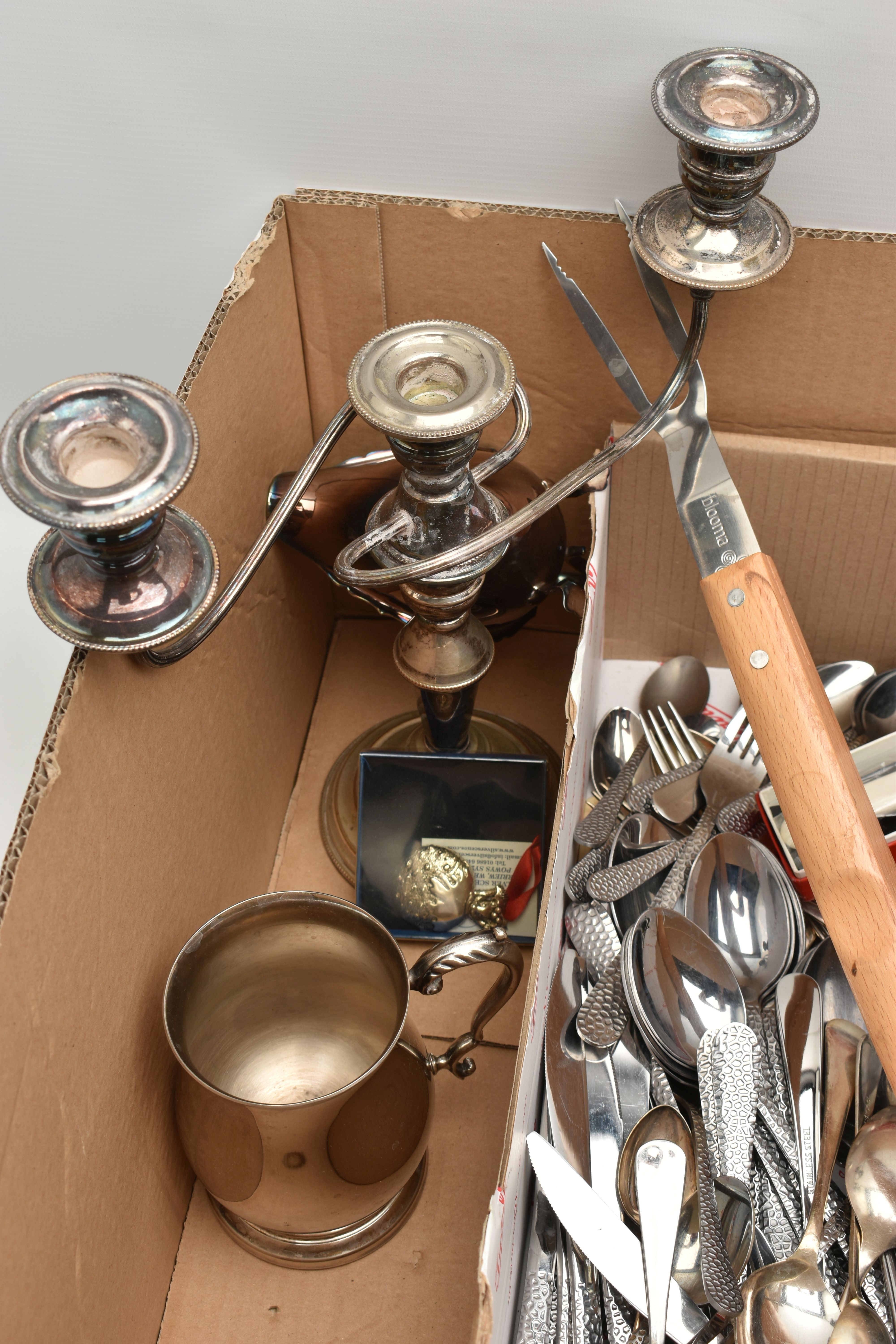 A BOX OF ASSORTED WHITE METAL WARE, to include two cased sets of fish eaters, fitted with ivorine - Image 3 of 6