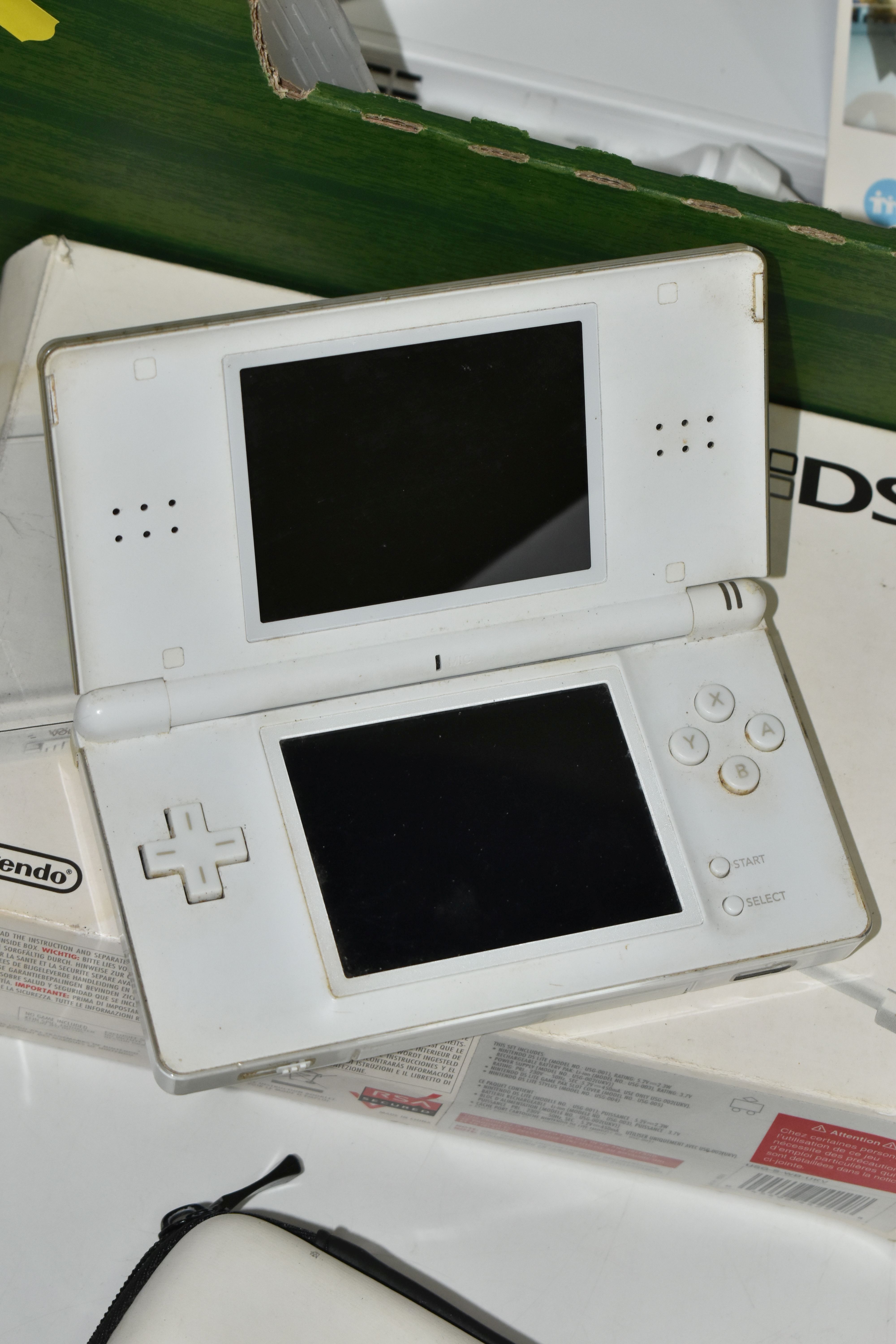 NINTENDO DS, NINTENDO WII, SONY PSP, GAMES, AND ACCESSORIES, games include Mario Kart Wii (Wii), Wii - Image 6 of 10