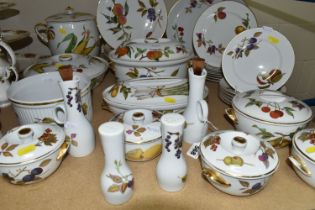 THIRTY THREE PIECES OF ROYAL WORCESTER EVESHAM DINING WARE, including serving dishes, plates, tea