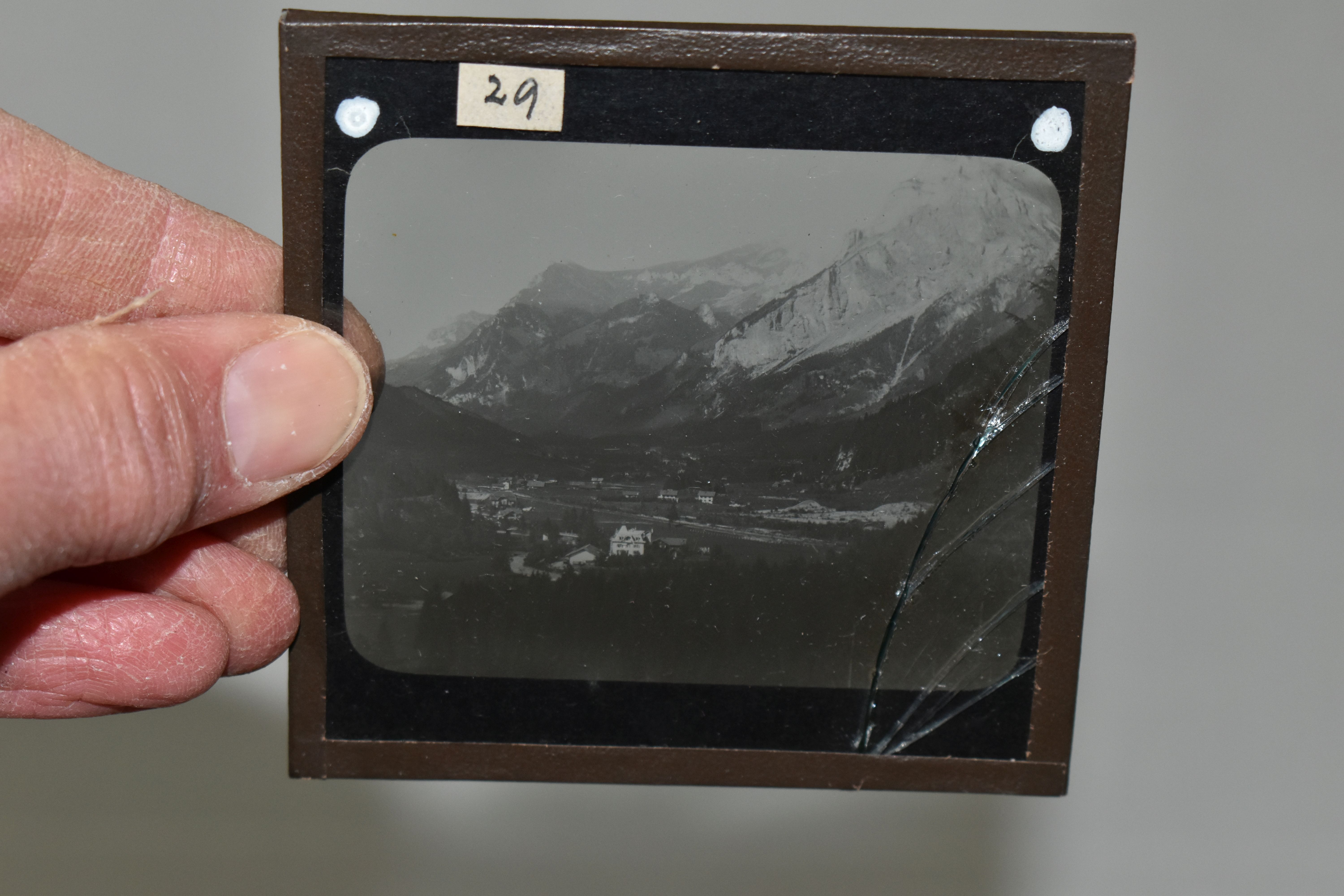 A JOHNSON MODEL 12 OPTISCOPE AND EIGHT BOXES OF LANTERN PLATES, includes the optiscope in original - Image 10 of 11