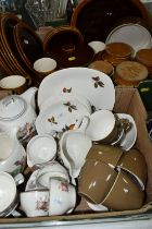 A QUANTITY OF HORNSEA AND MIDWINTER HOMEWARE, including extensive 'Bronte' pattern collection
