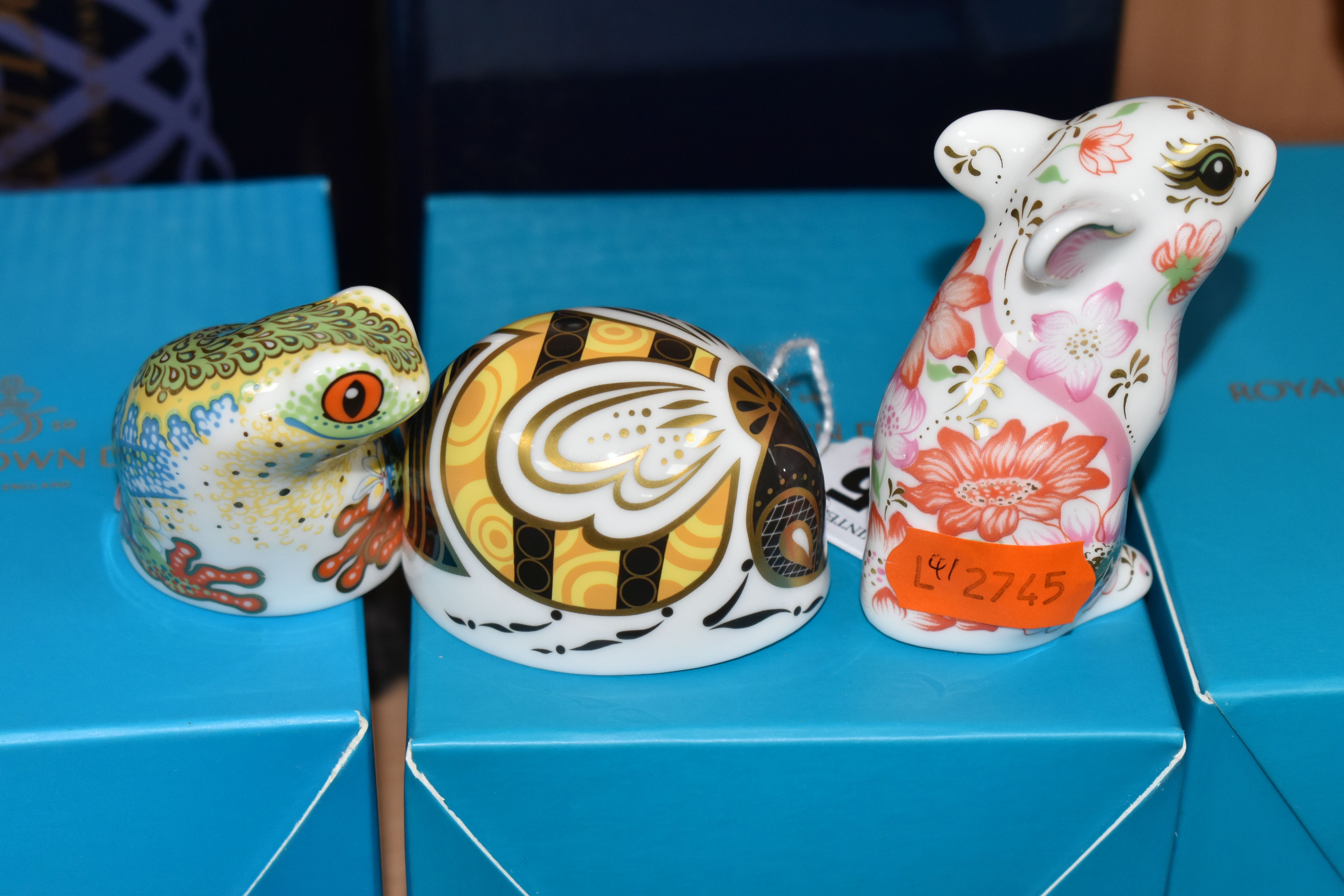 THREE BOXED ROYAL CROWN DERBY PAPERWEIGHTS, comprising 'Dora Mouse' 62642 - 2017, Bumblebee 62453- - Image 2 of 4