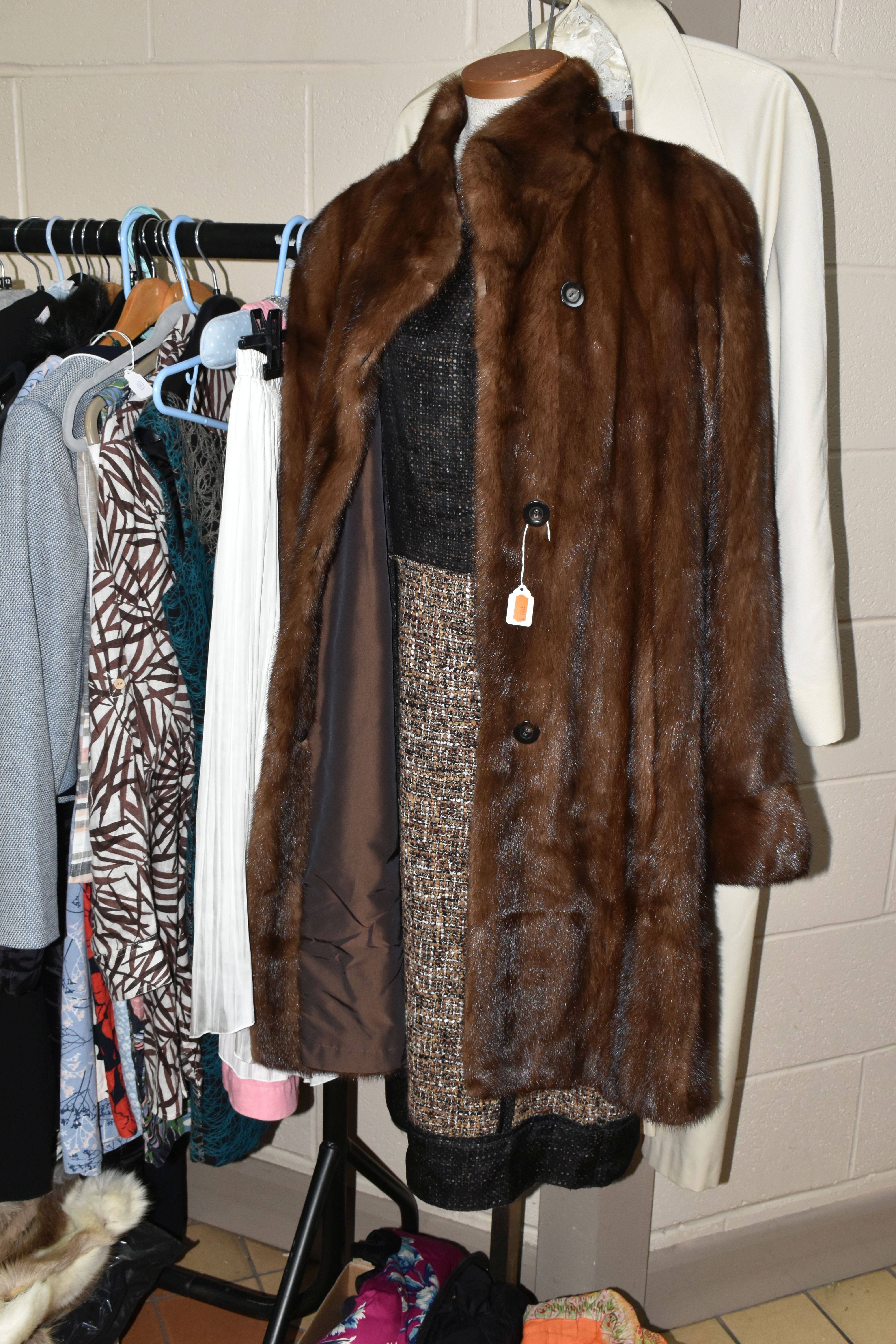 A LARGE QUANTITY OF LADIES' DESIGNER CLOTHING AND SIMILAR, to include dresses, fur coats, jackets, - Image 3 of 33