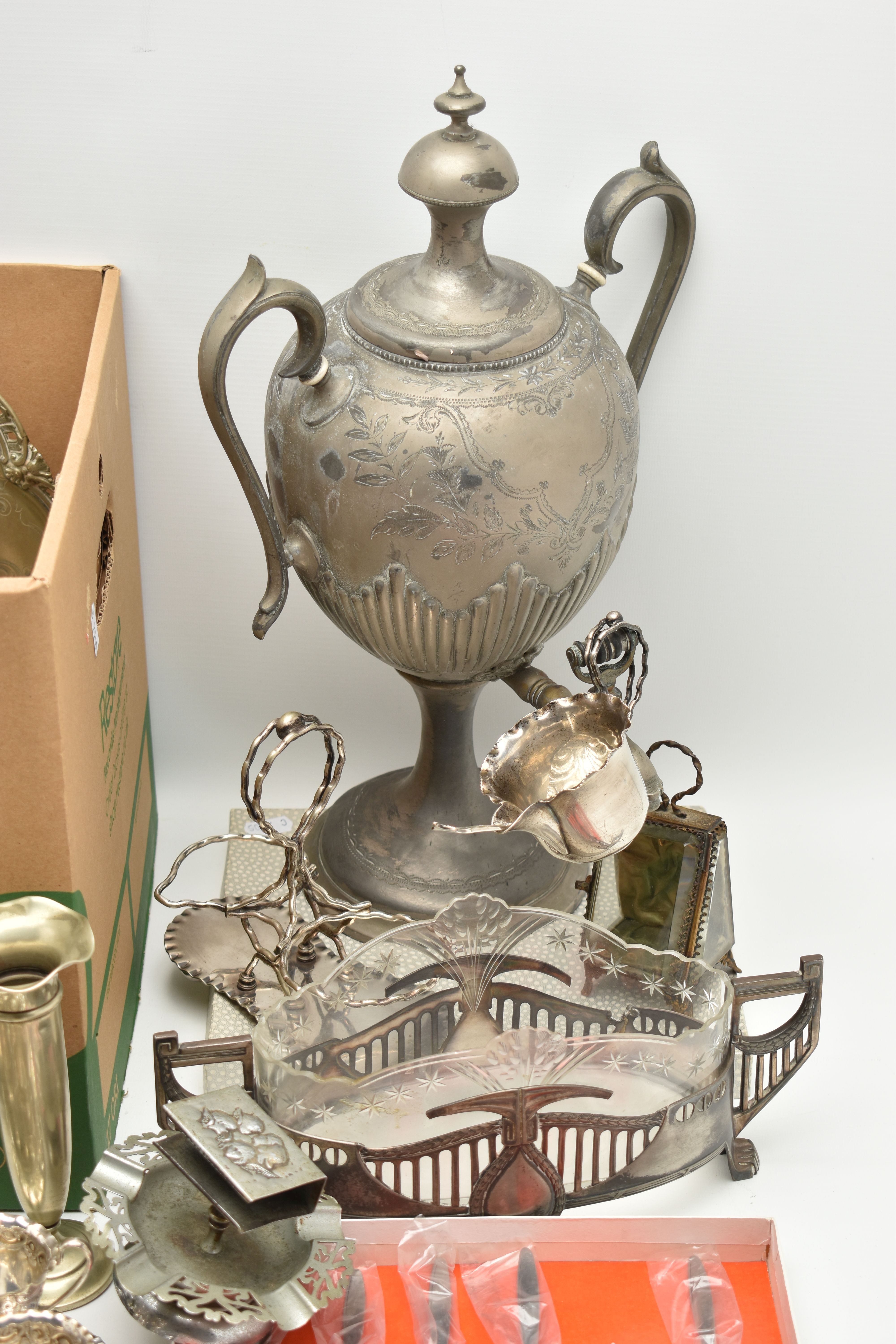A BOX OF ASSORTED WHITE METAL WARE, to include a large white metal tea urn, EPNS egg cups with - Image 2 of 6