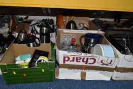 EIGHT BOXES AND LOOSE KITCHEN WARE, to include a Kenwood food processor, a boxed