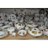 A LARGE QUANTITY OF ROYAL WORCESTER EVESHAM DINING WARE, including serving dishes, plates,