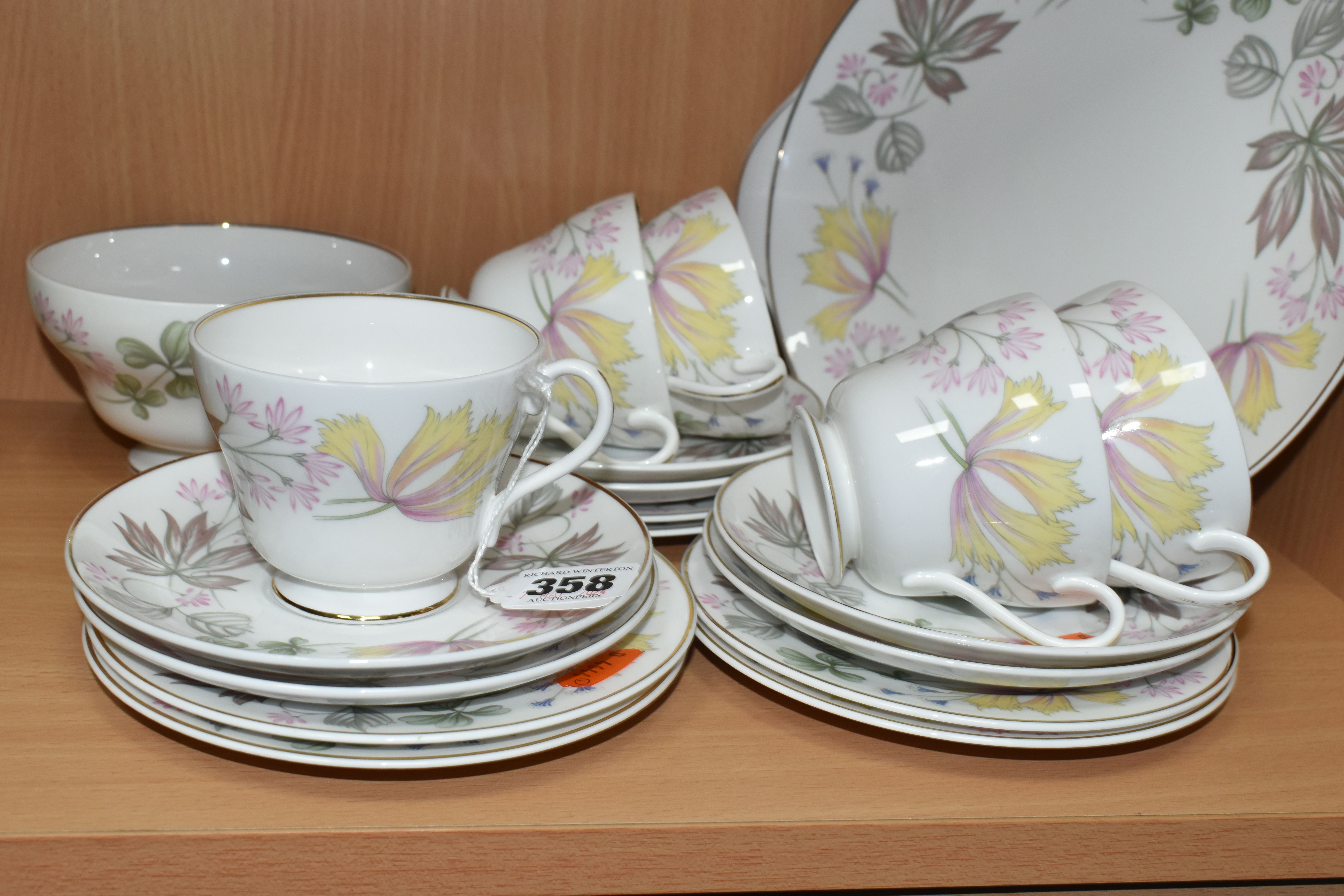 A SHELLEY 'COLUMBINE' 13922 PATTERN TEA SET, comprising a cake plate, sugar bowl, five cups, six - Image 2 of 4