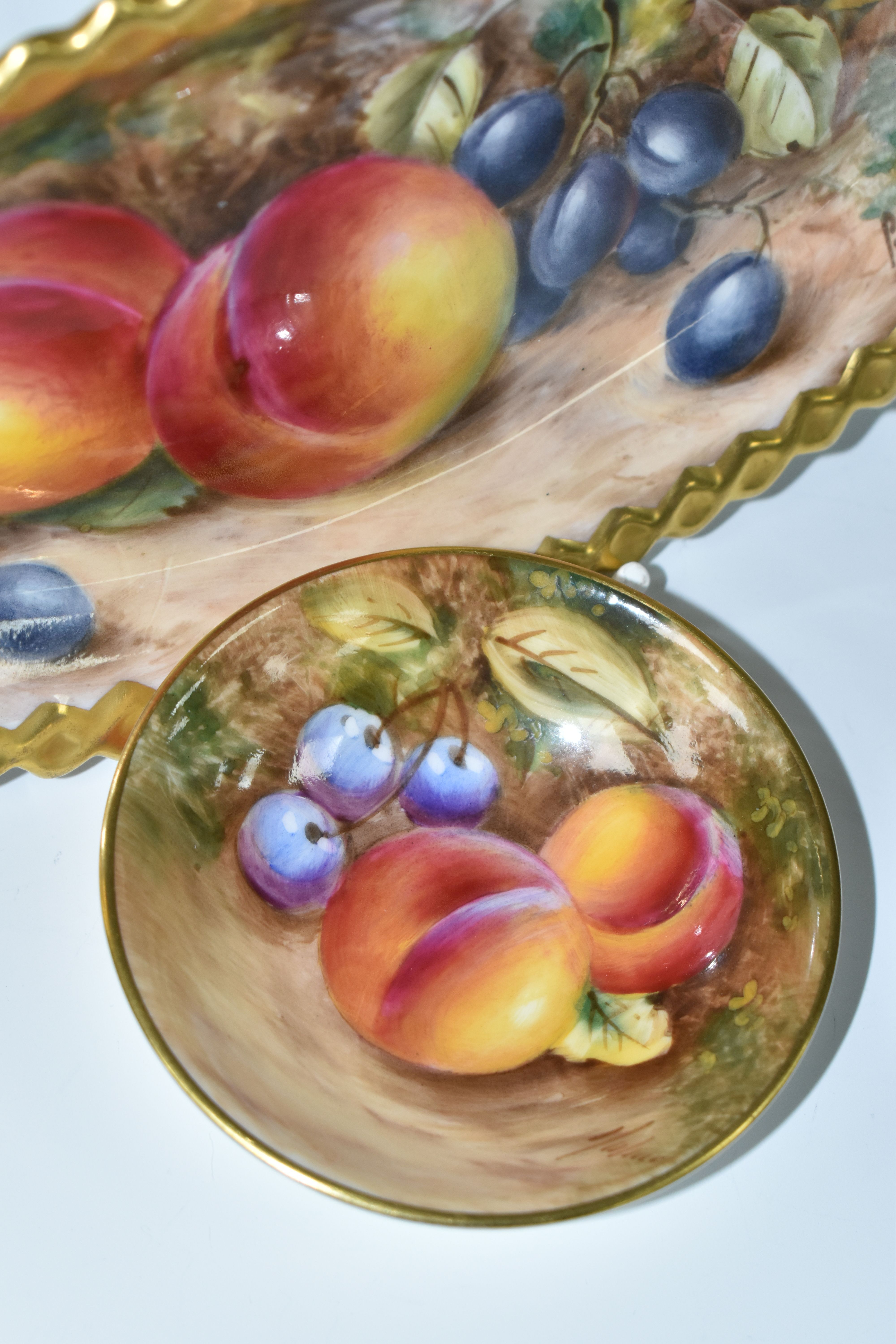 TWO ROYAL WORCESTER TRINKET DISHES, comprising an oval trinket dish decorated with fallen fruit - Image 2 of 5
