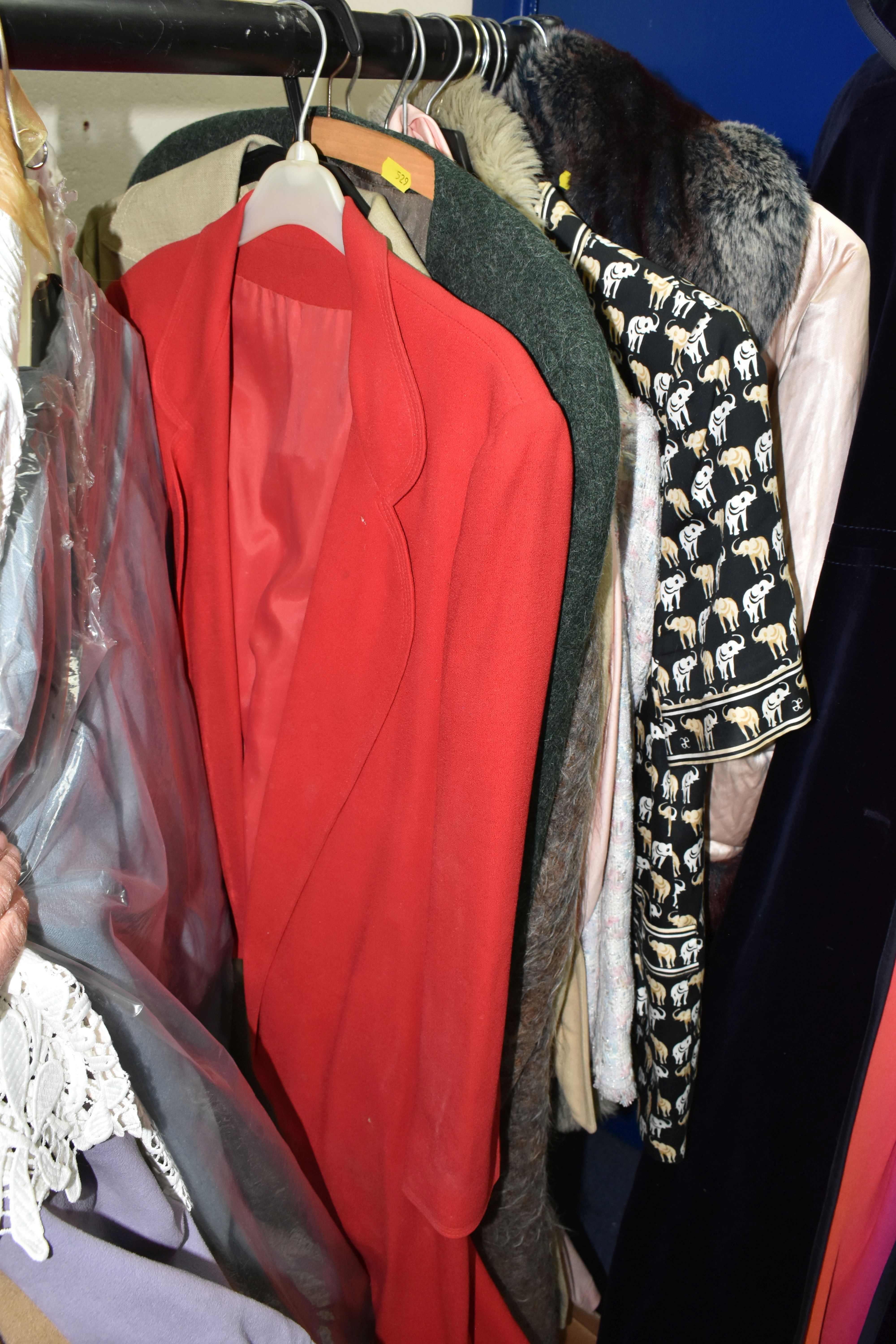 THREE BOXES AND LOOSE VINTAGE CLOTHING AND ACCESSORIES, to include a collection of ladies' silk - Image 19 of 21