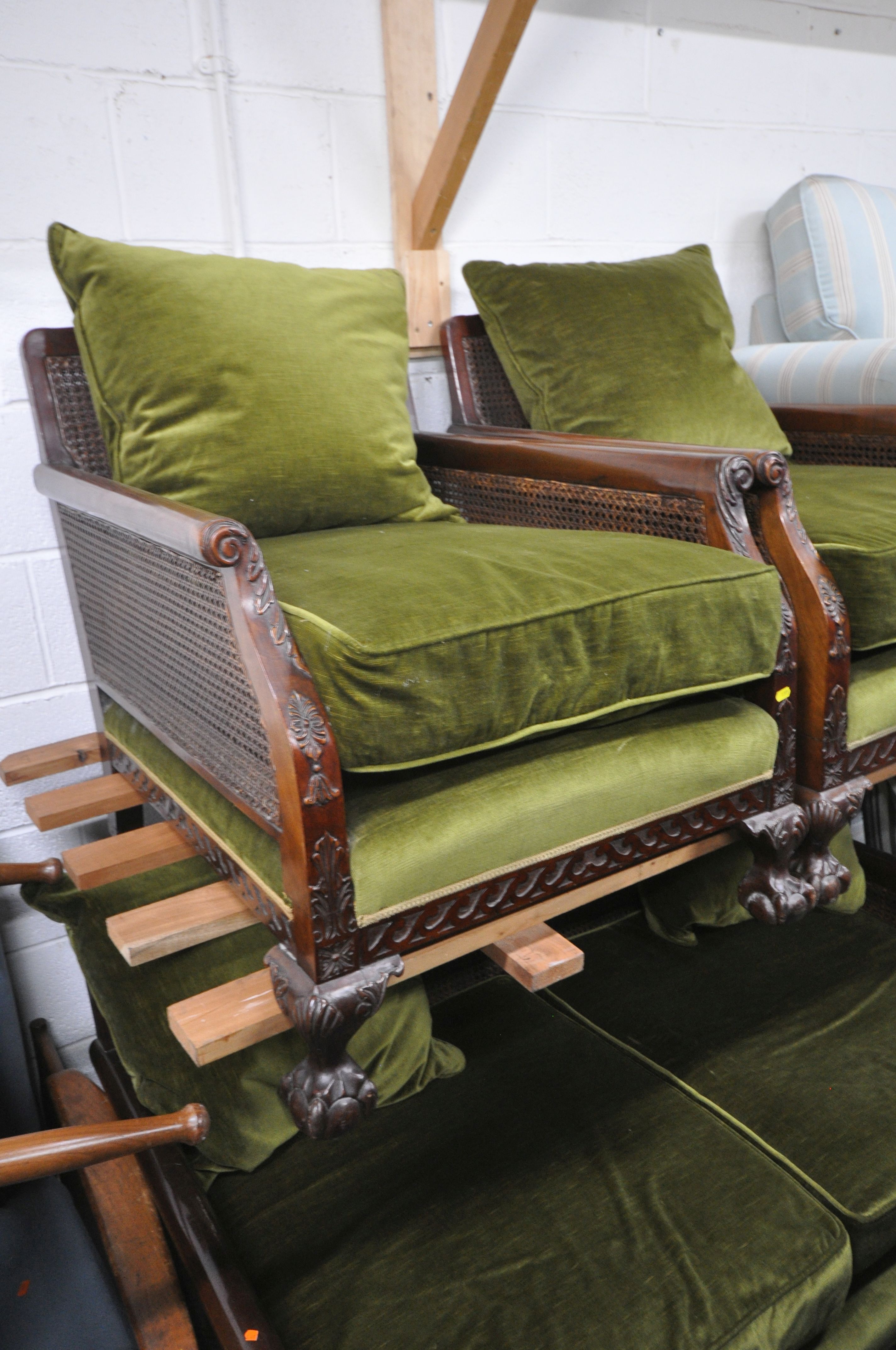 AN EARLY 20TH CENTURY MAHOGANY THREE PIECE LOUNGE SUITE, comprising a two seater sofa, with green - Image 2 of 4