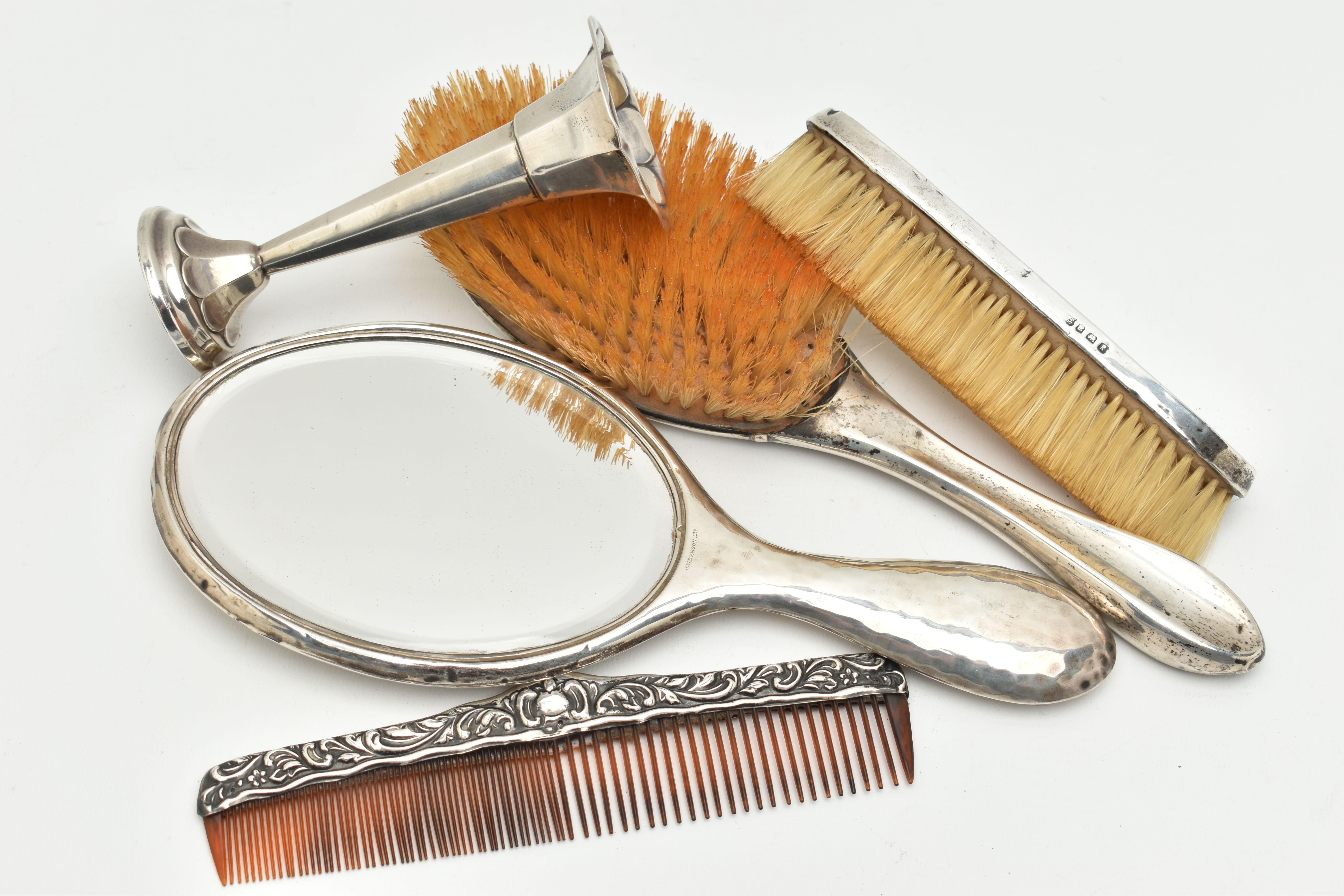 FIVE SILVER ITEMS, to include a silver vanity hair brush with matching clothes brush, each - Image 3 of 3