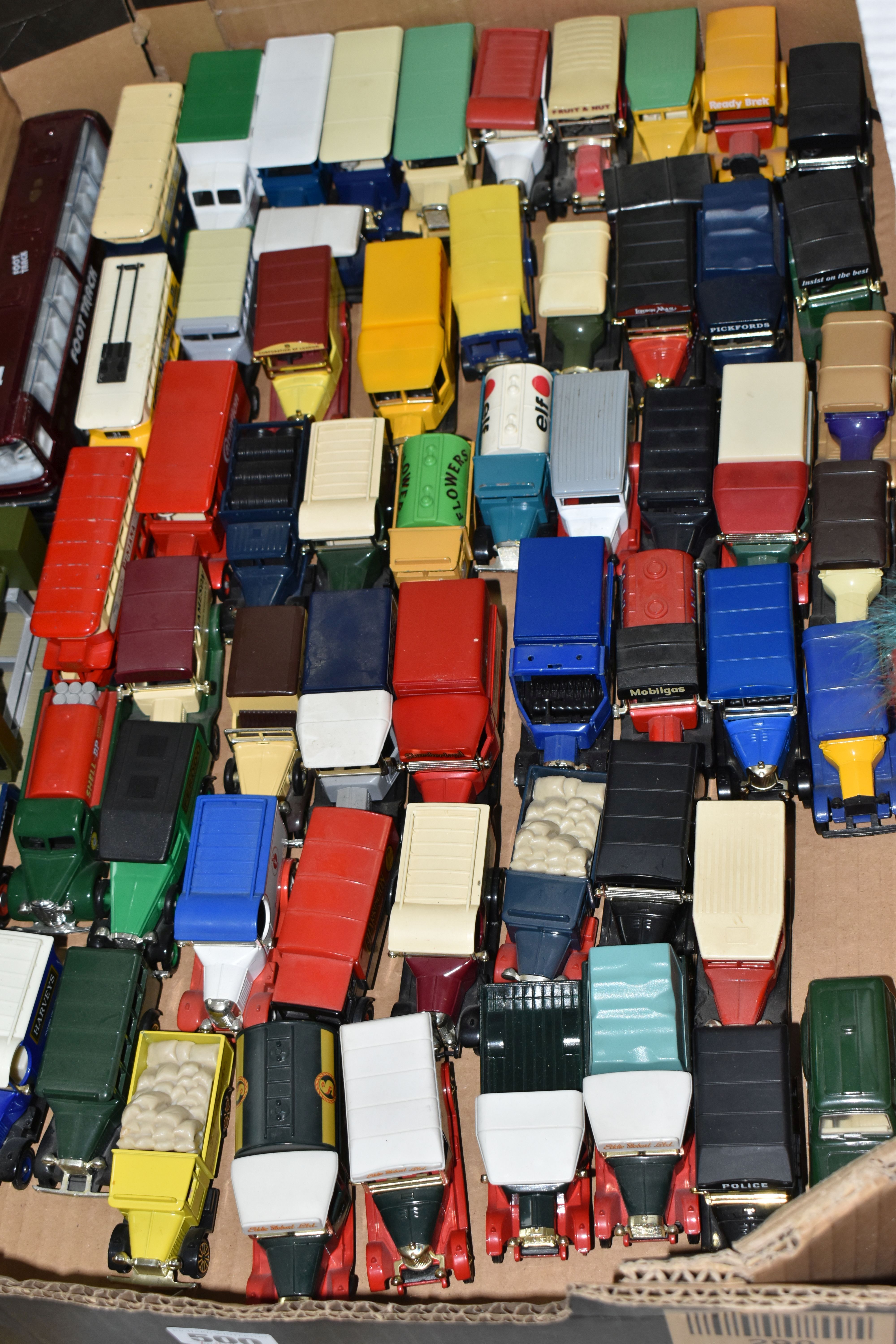 A QUANTITY OF ASSORTED MODERN PLAYWORN DIECAST VEHICLES, to include Corgi Classics Scammell - Image 4 of 5