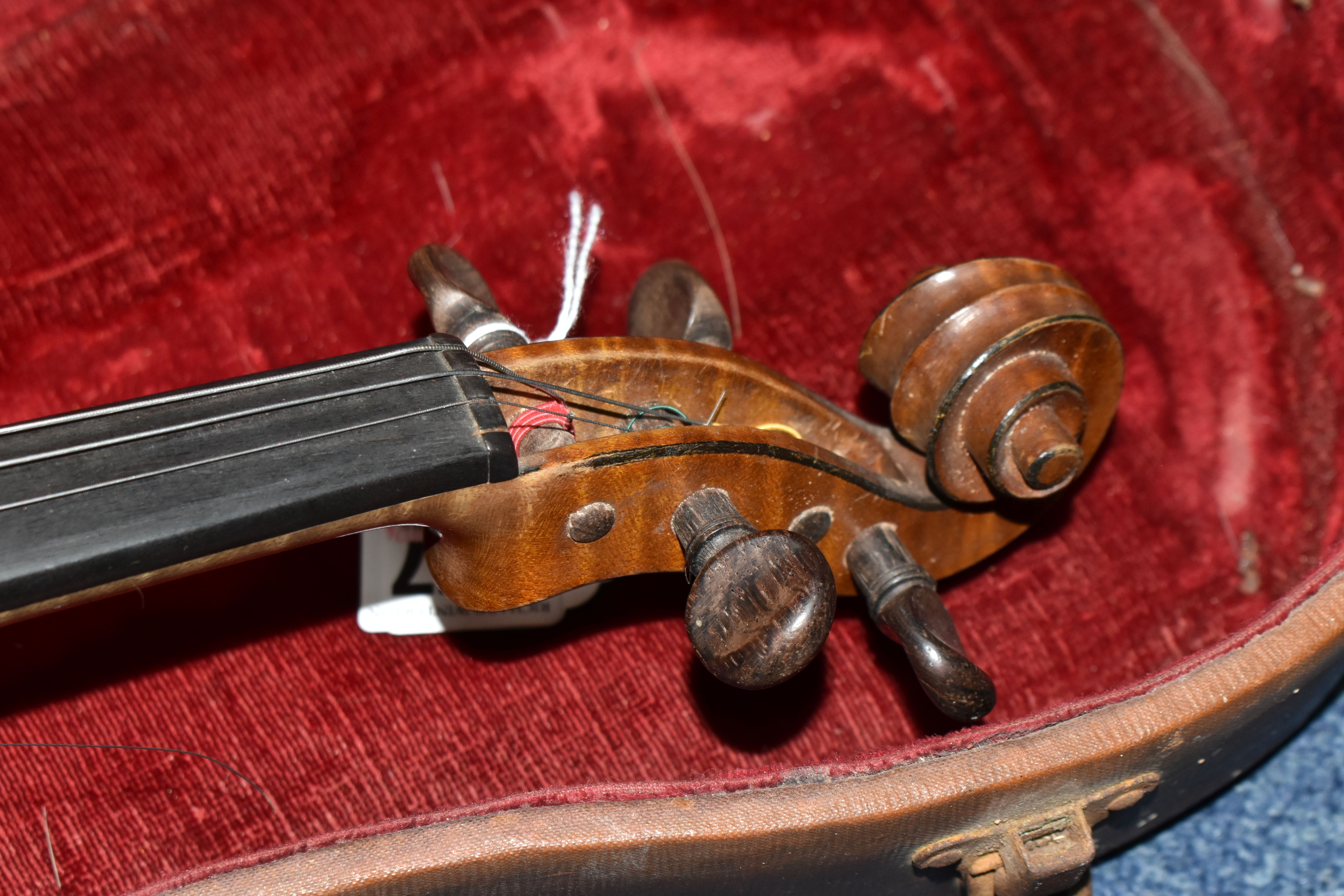 A CASED LATE NINETEENTH CENTURY 3/4 SIZE VIOLIN, bearing label reading 'Lutherie Artistique, T. - Image 10 of 14