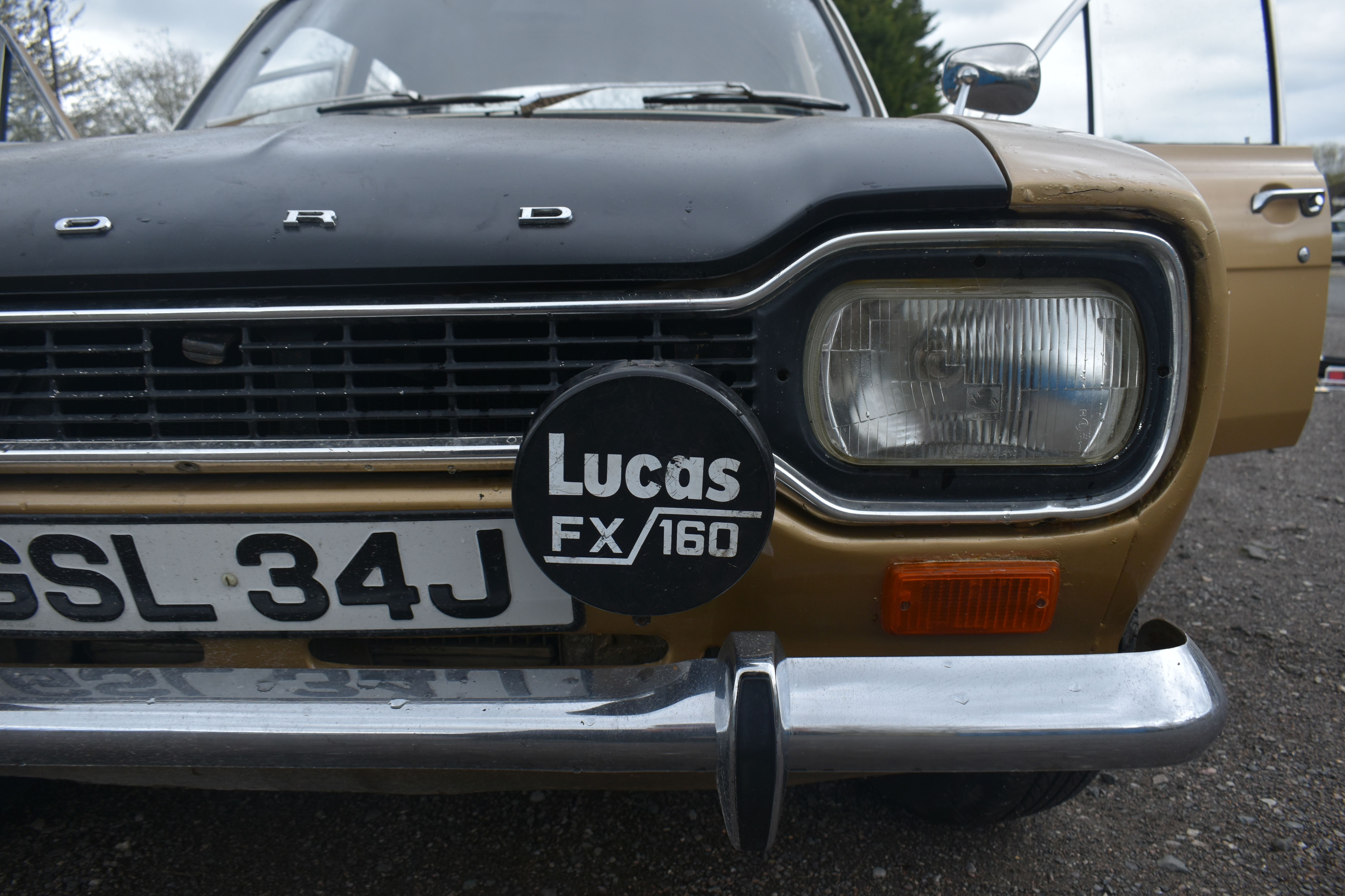A 1971 FORD ESCORT MK I 1300XL FOUR DOOR SALOON, first registered 16/03/1971 with registration plate - Image 24 of 40