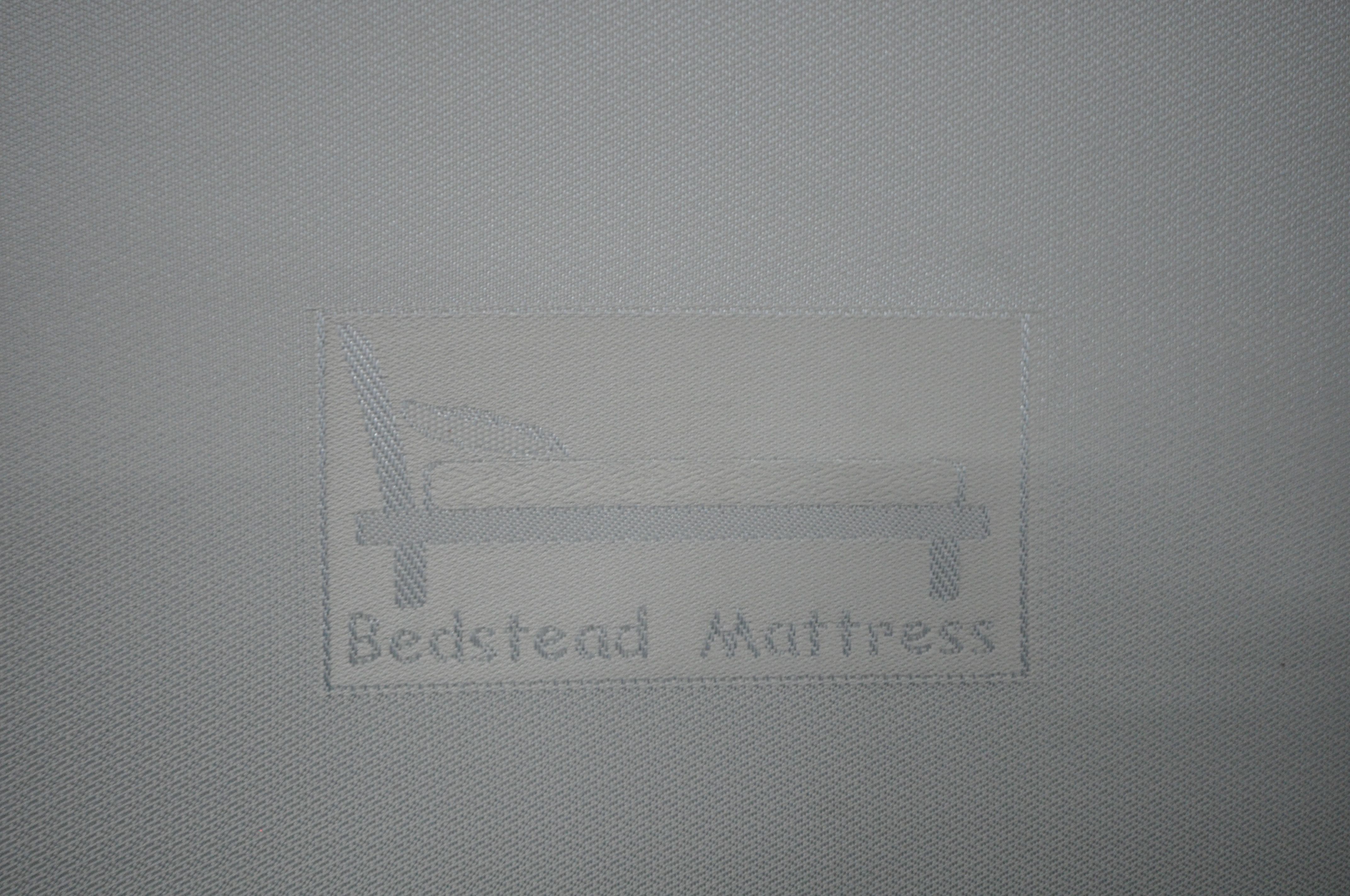 AN LARGE EBONISED 5FT BEDSTEAD, with side rails and slats, and bedstead mattress bed bases ( - Image 4 of 5