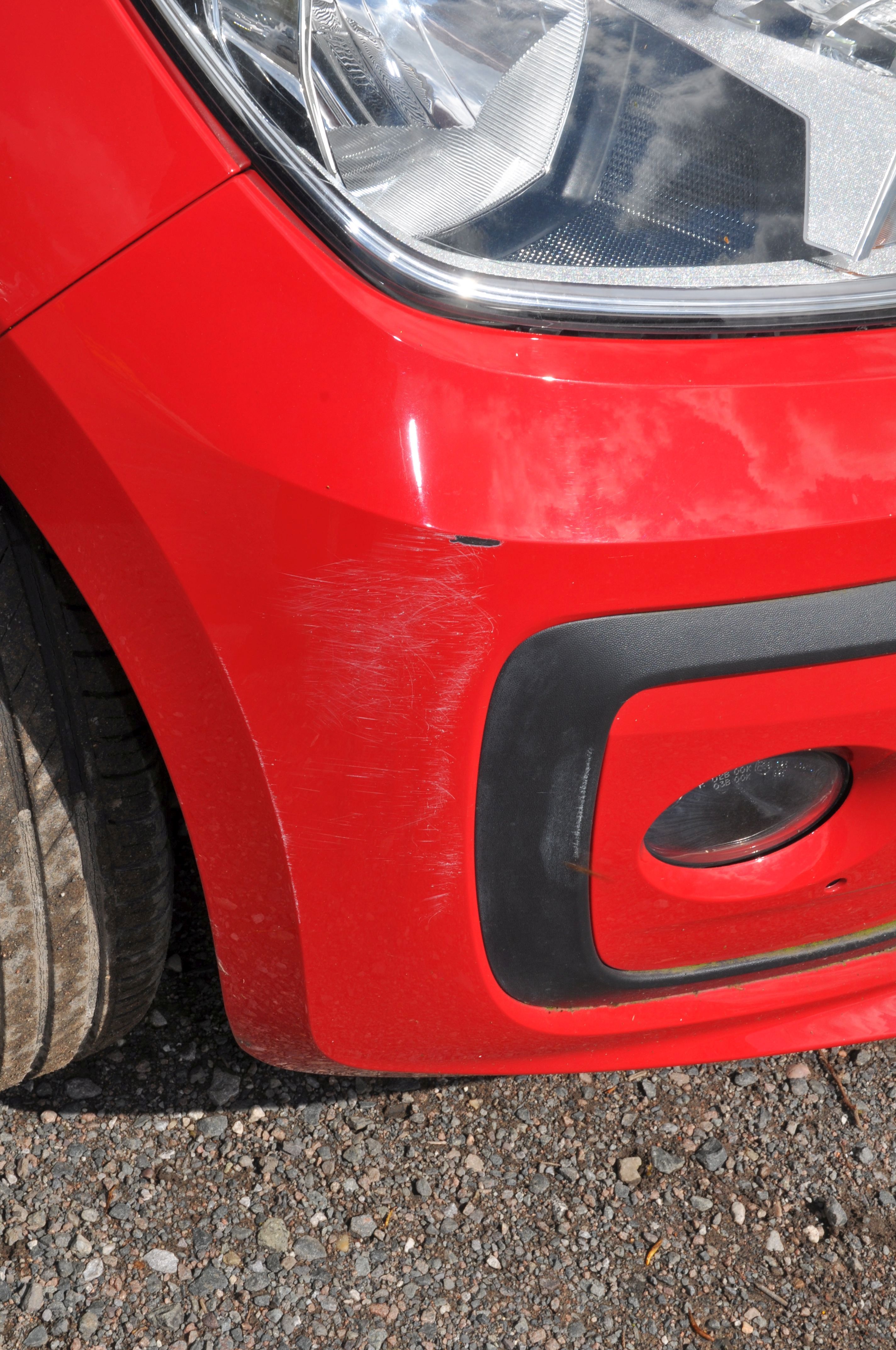 A 2019 VW UP 5 DOOR HATCHBACK CAR IN RED. 999cc petrol engine, 5 speed manual gearbox, V5c - Image 8 of 9