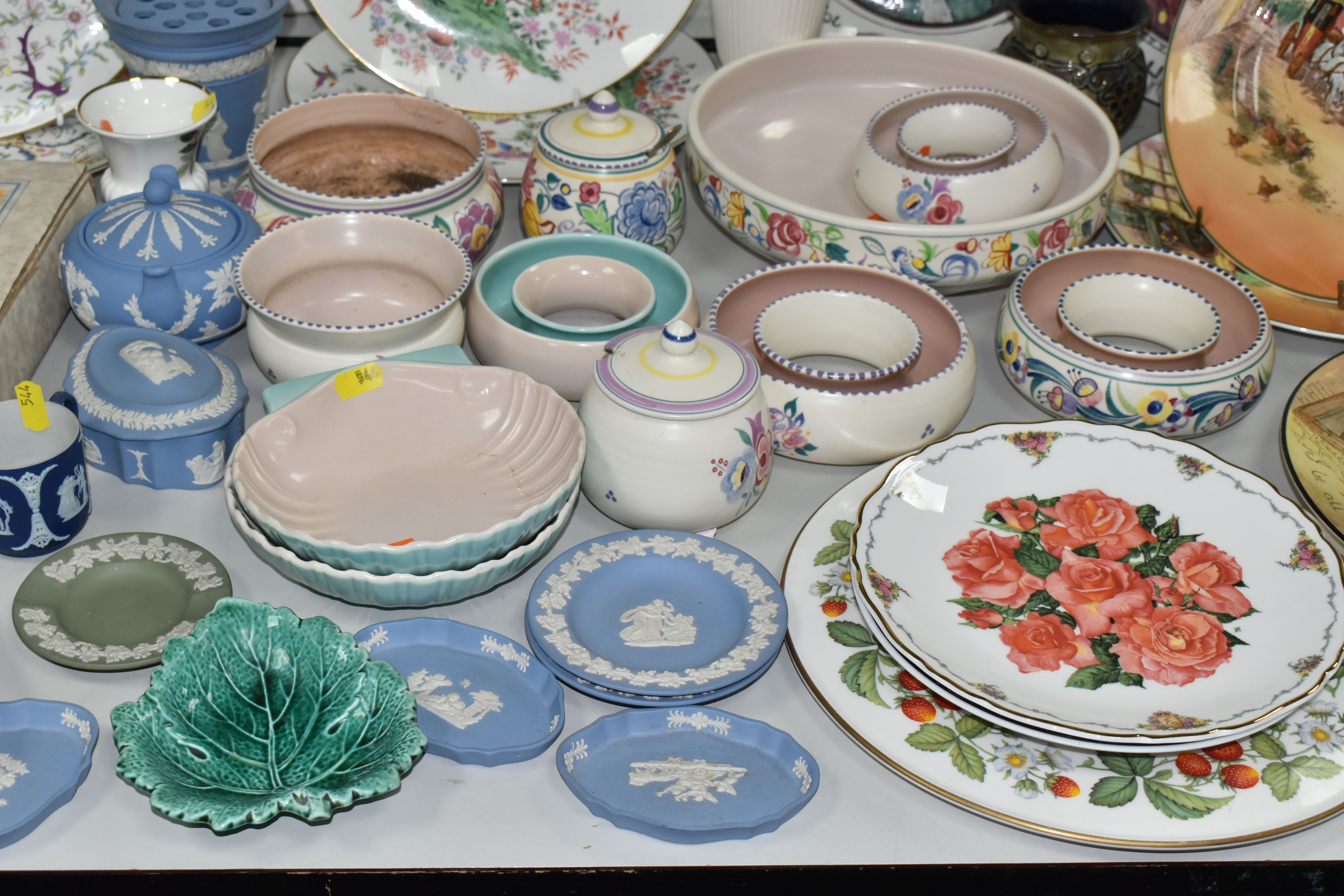 ASSORTED DECORATIVE CERAMICS AND PLATES INCLUDING ROYAL DOULTON SERIES WARE, WEDGWOOD JASPER WARE, - Image 6 of 8