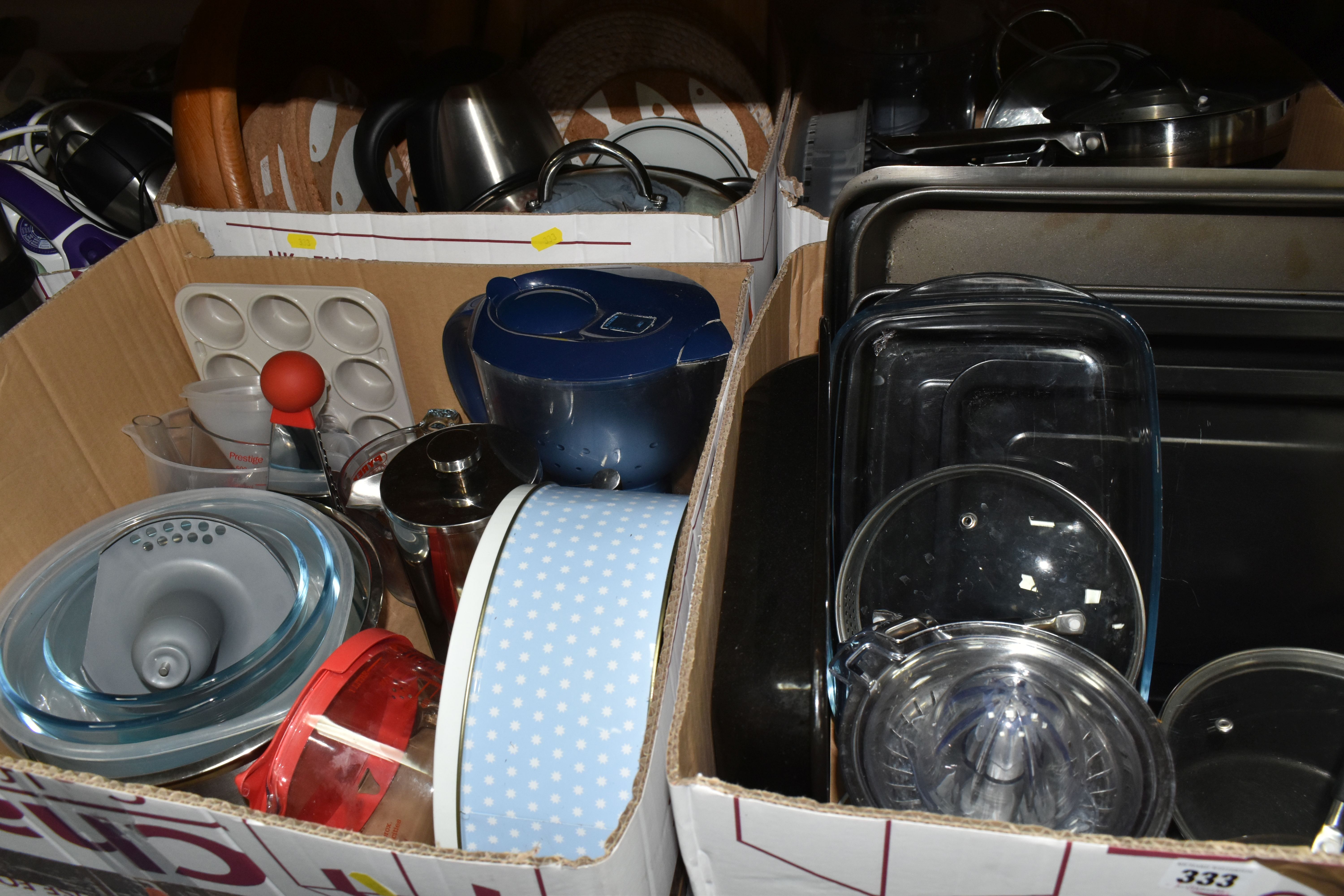 EIGHT BOXES AND LOOSE KITCHEN WARE, to include a Kenwood food processor, a boxed - Image 11 of 14