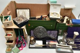 A BOX OF ASSORTED ITEMS, to include a small selection of white metal jewellery, including a rope
