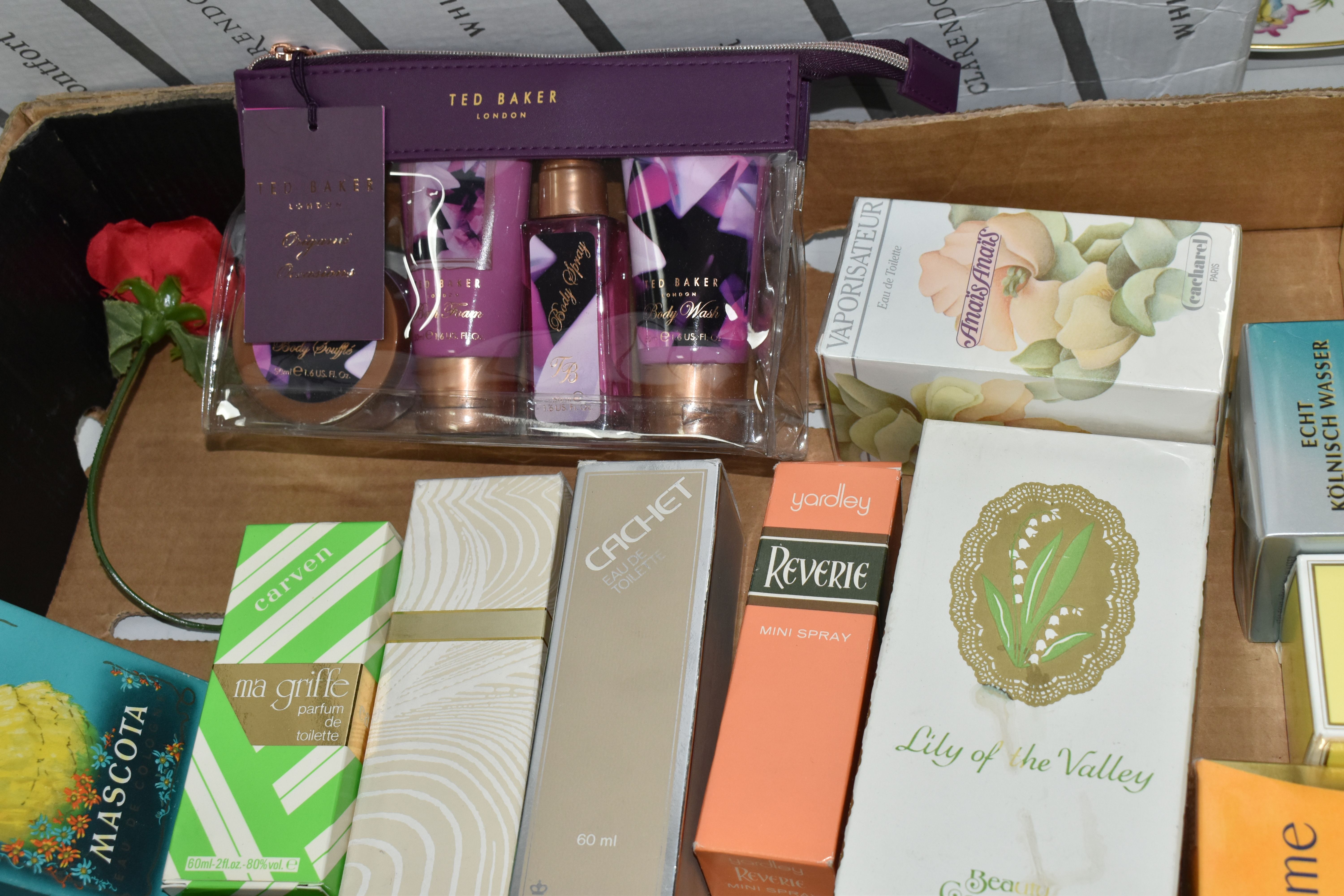 A BOX OF PERFUMES, mostly boxed, to include several bottles of No 4711 Eau de Cologne - including - Image 3 of 4