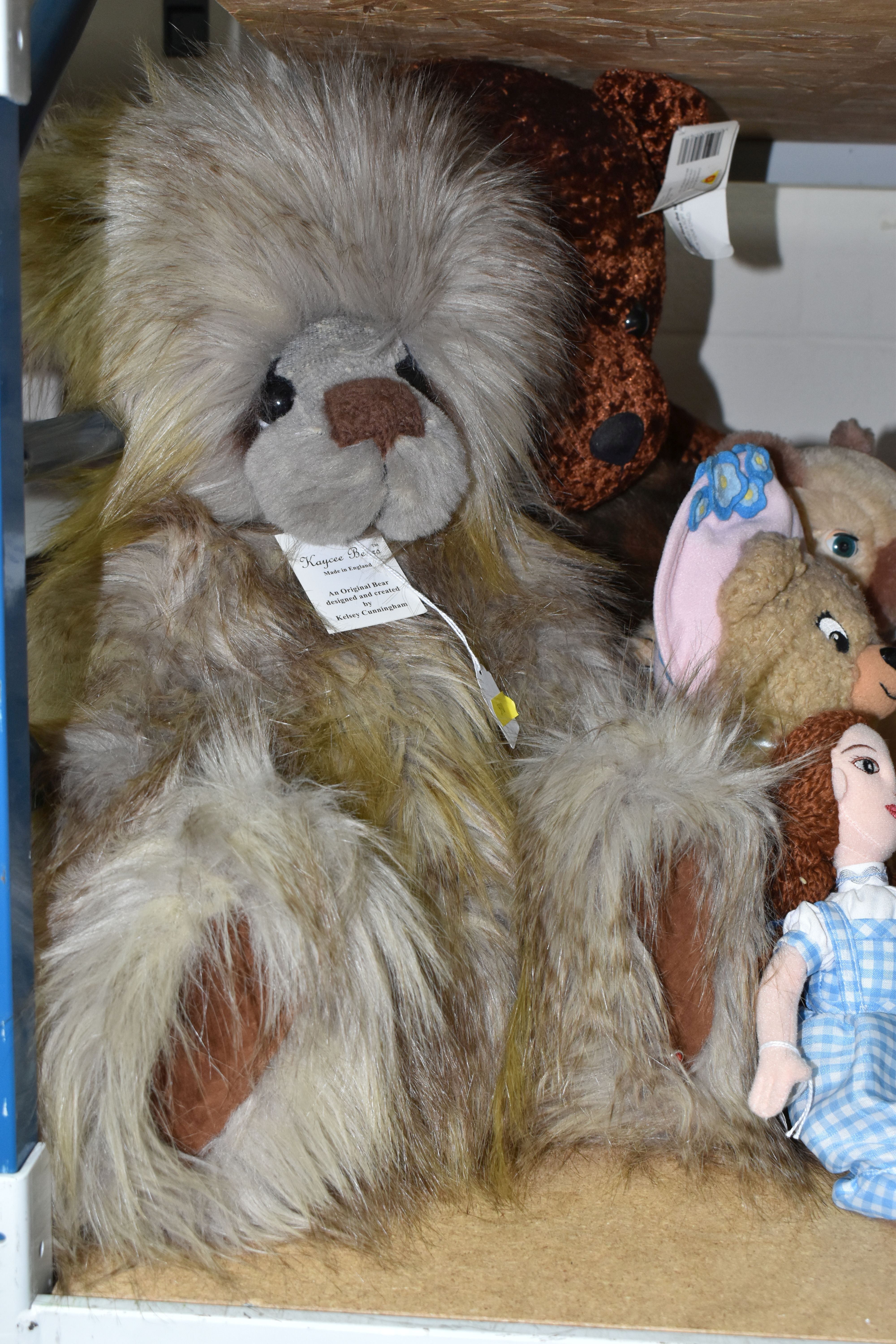 A QUANTITY OF MODERN SOFT TOY BEARS, to include Kaycee Bears by Kelsey Cunningham 'Elvis', - Image 4 of 4