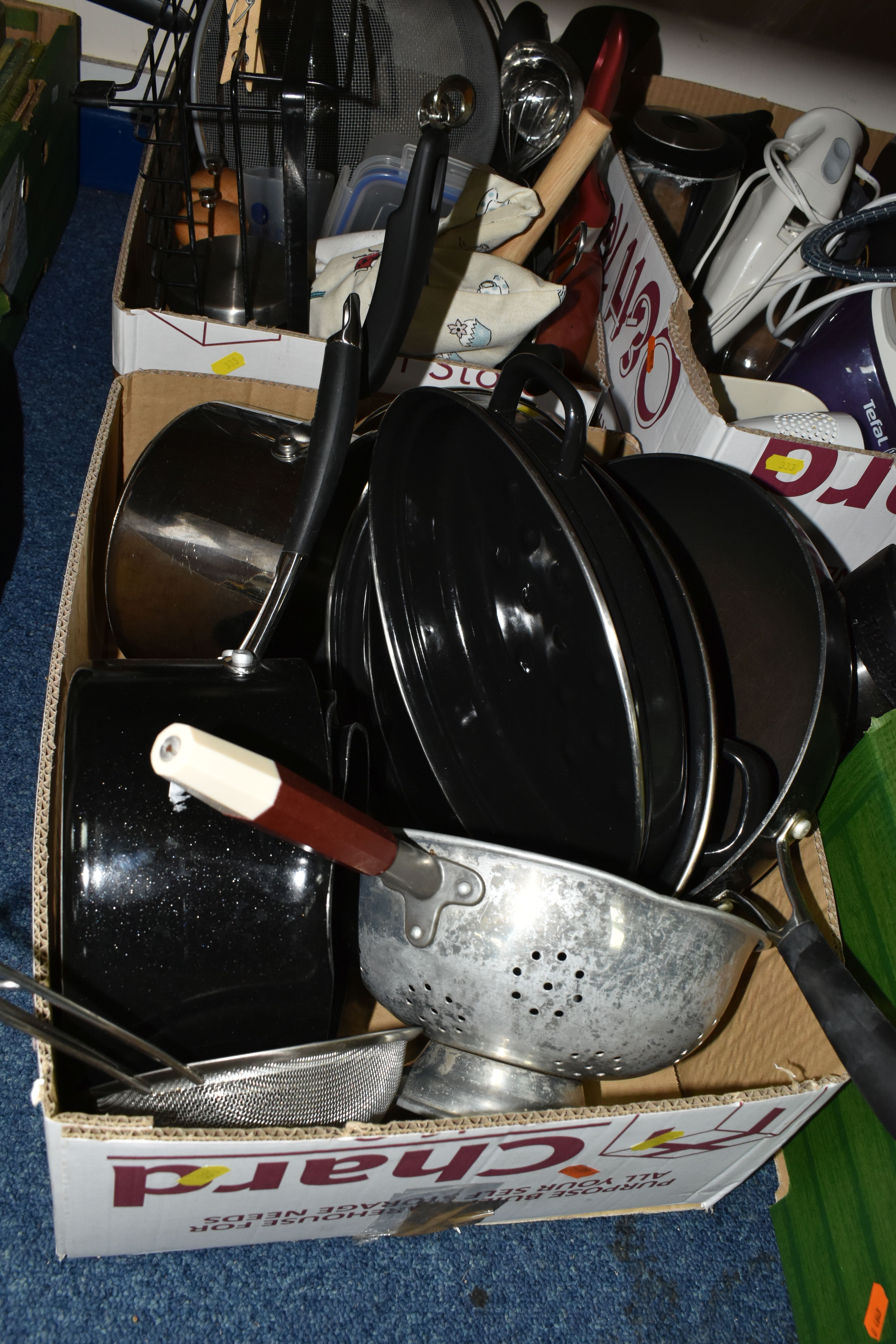 EIGHT BOXES AND LOOSE KITCHEN WARE, to include a Kenwood food processor, a boxed - Image 2 of 14