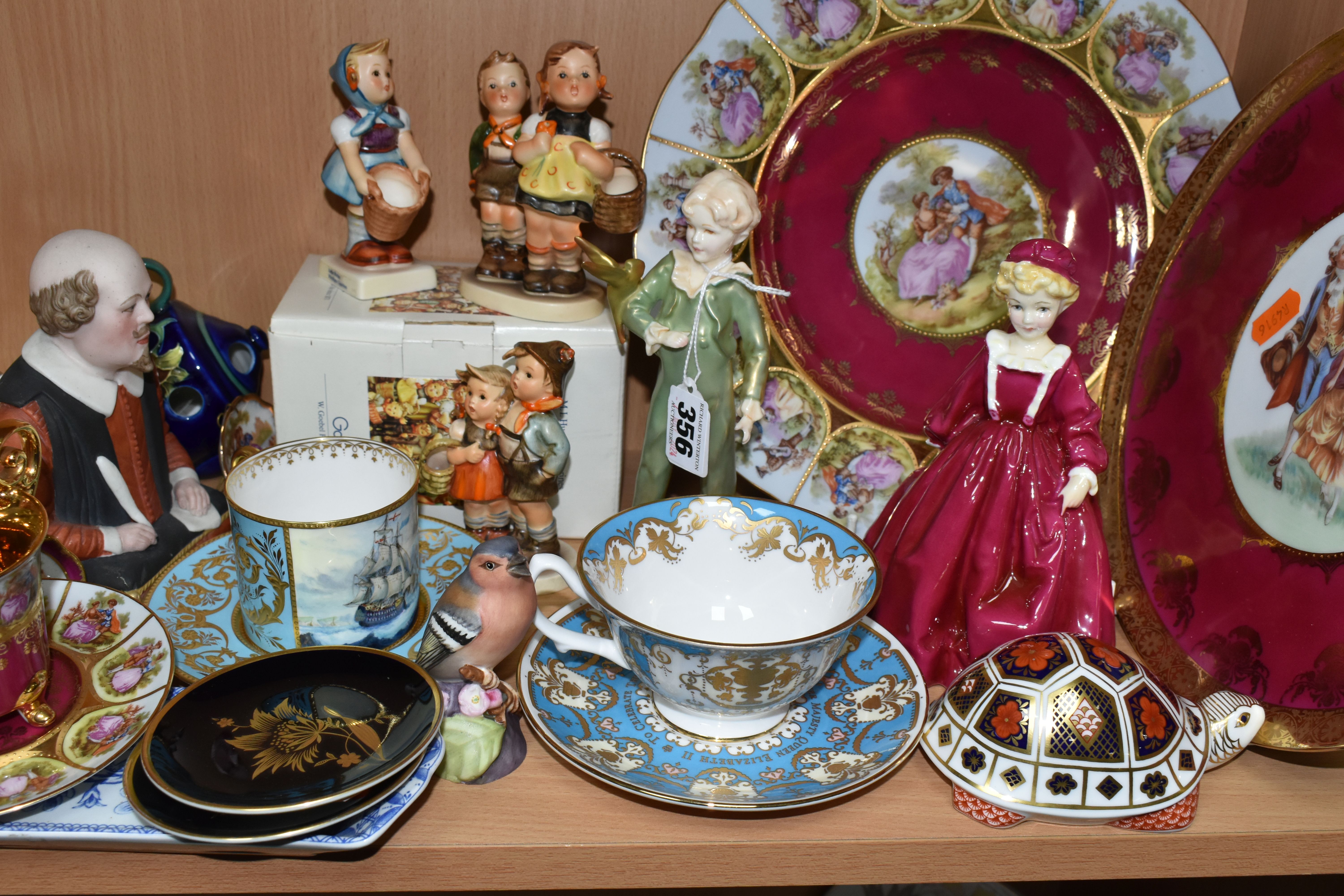 A GROUP OF NAMED CERAMICS, comprising a Spode 'Geranium' trinket dish (marked as second quality), - Image 4 of 7