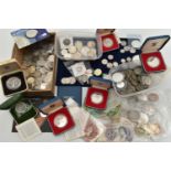 A LARGE CARDBOARD BOX CONTAINING COINS AND COMMEMORATIVES, to include over 1.6 Kilo of mixed