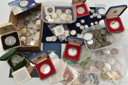 A LARGE CARDBOARD BOX CONTAINING COINS AND COMMEMORATIVES, to include over 1.6 Kilo of mixed