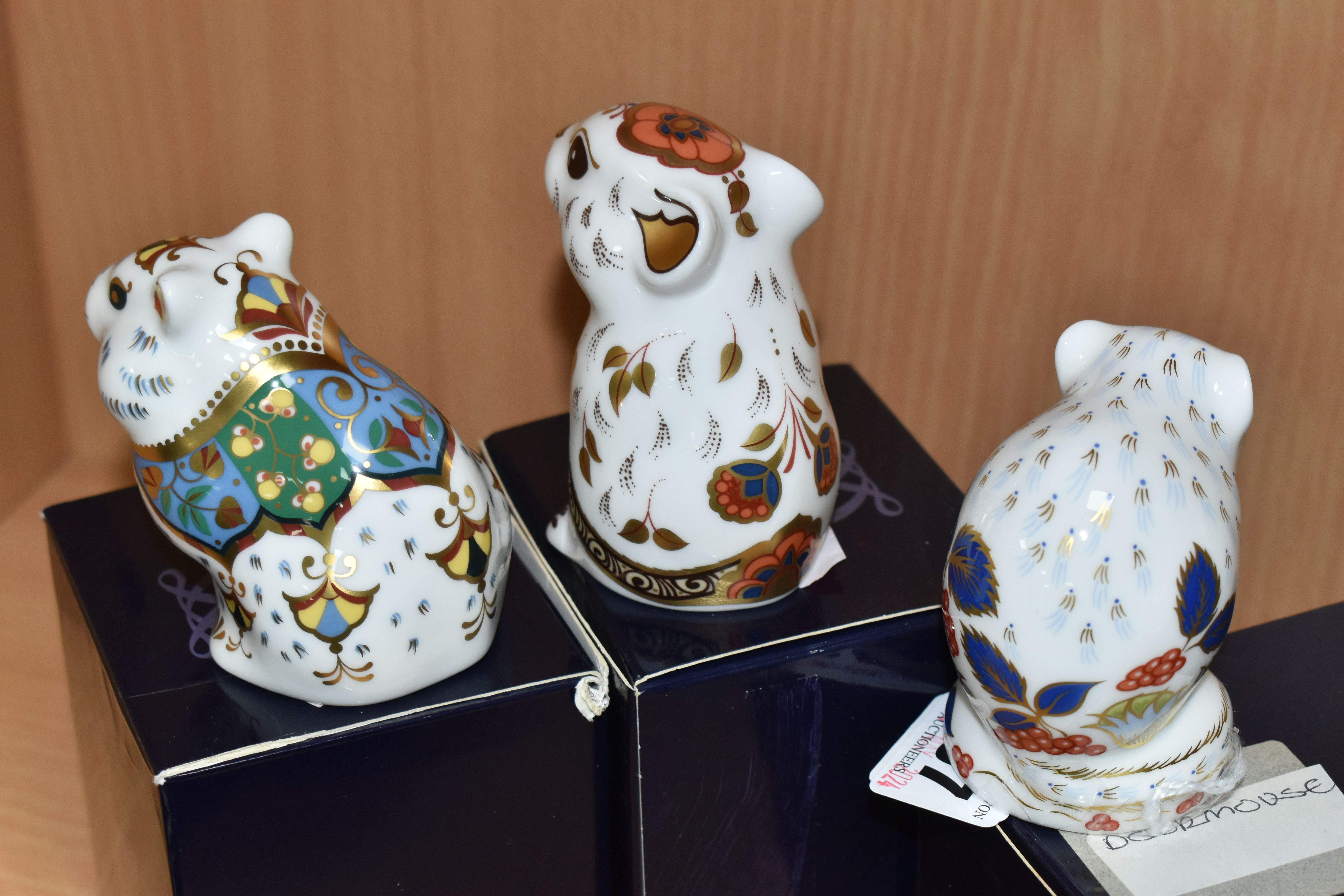 THREE BOXED ROYAL CROWN DERBY PAPERWEIGHTS, comprising Royal Crown Derby Collectors Guild 'Derby - Image 3 of 4