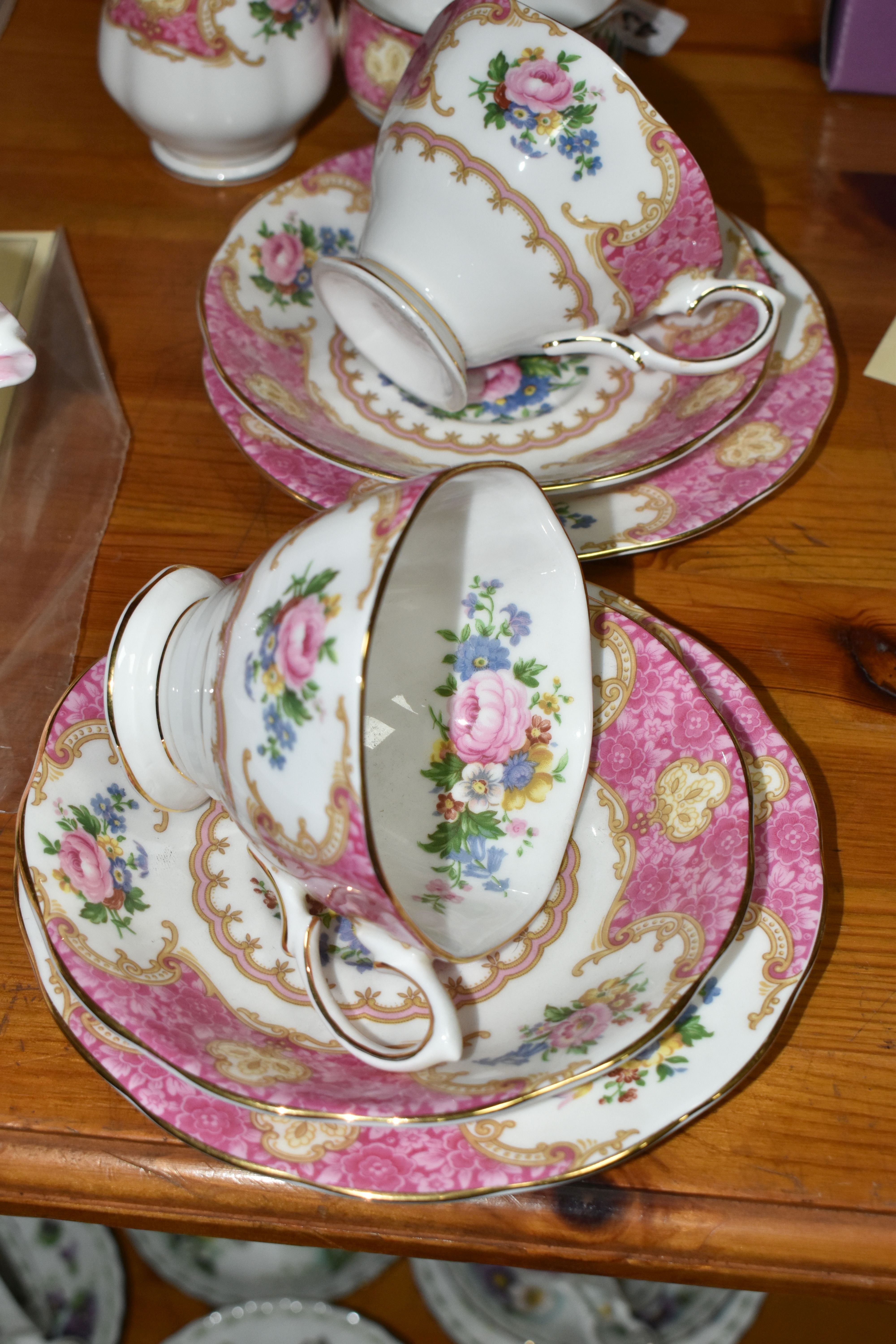 A ROYAL ALBERT 'LADY CARLYLE' PATTERN TEA SET FOR TWO, comprising a small teapot, milk jug, sugar - Image 2 of 5