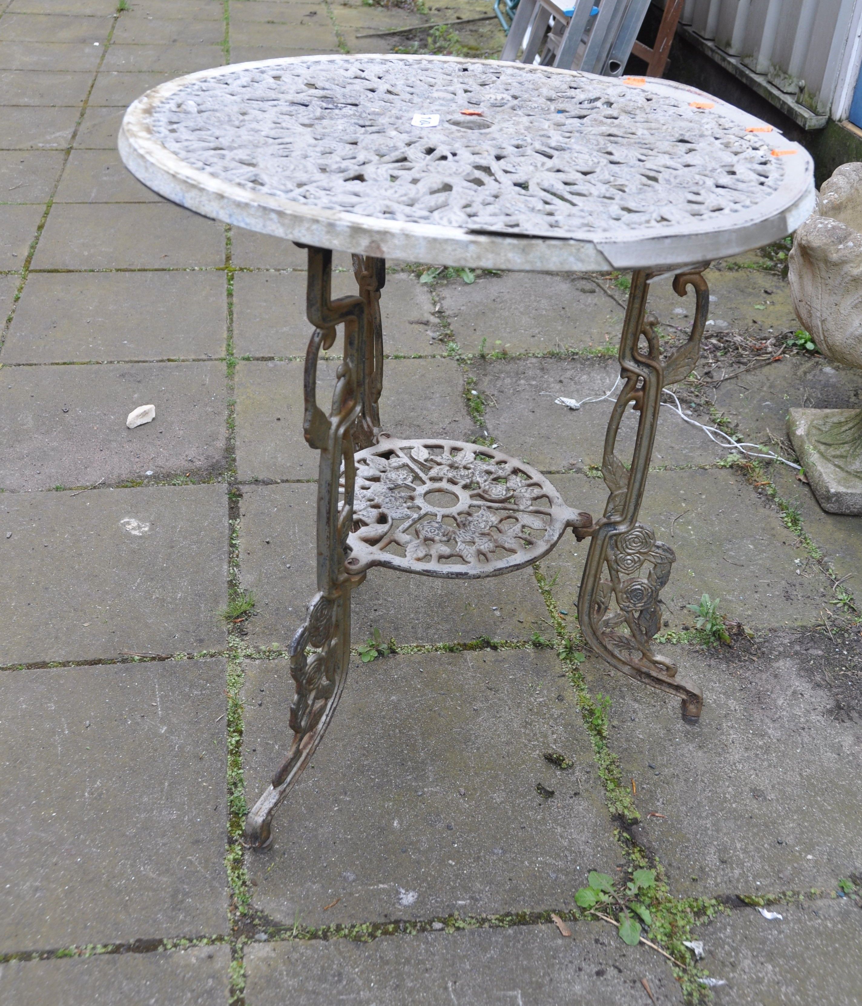A MODERN CAST ALUMINIUM GARDEN TABLE with rose detail to 60cm diameter round top (Condition - Image 2 of 2