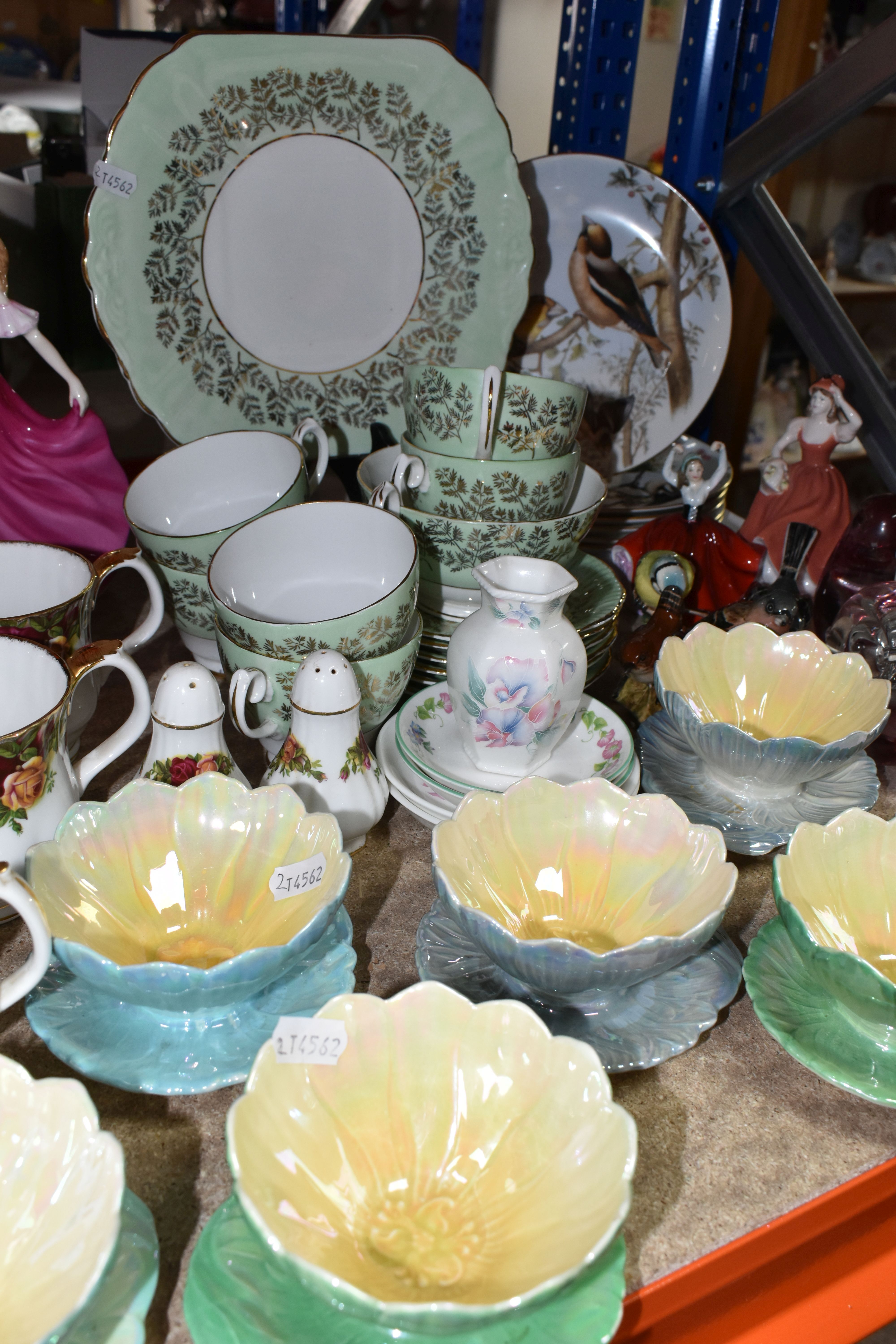 A GROUP OF CERAMICS AND GLASS WARE, to include five Royal Albert Old Country Roses mugs and two - Image 3 of 10