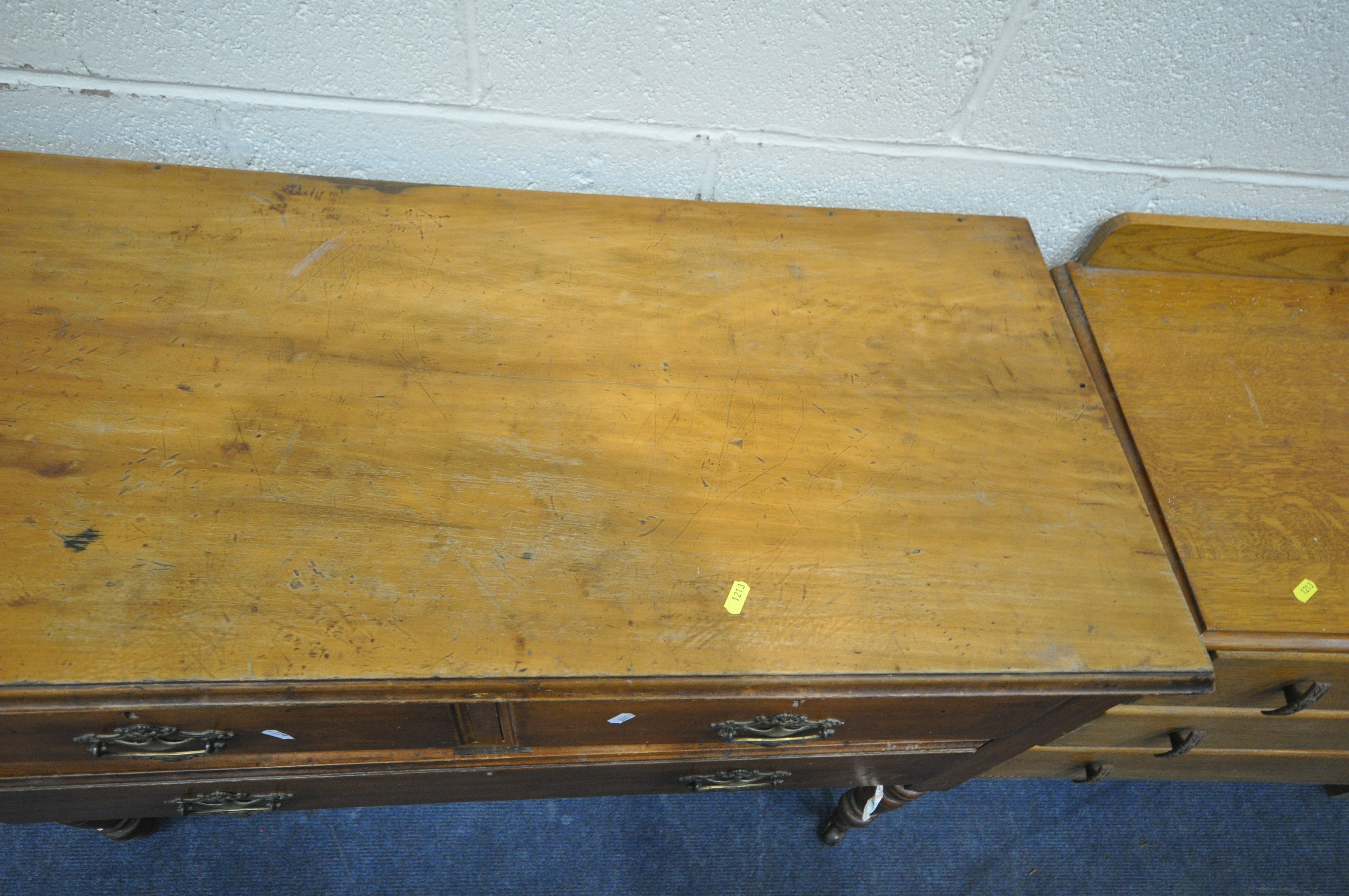 A 20TH CENTURY OAK CHEST OF THREE LONG DRAWERS, width 78cm x depth 45cm x height 80cm, along with an - Image 3 of 5