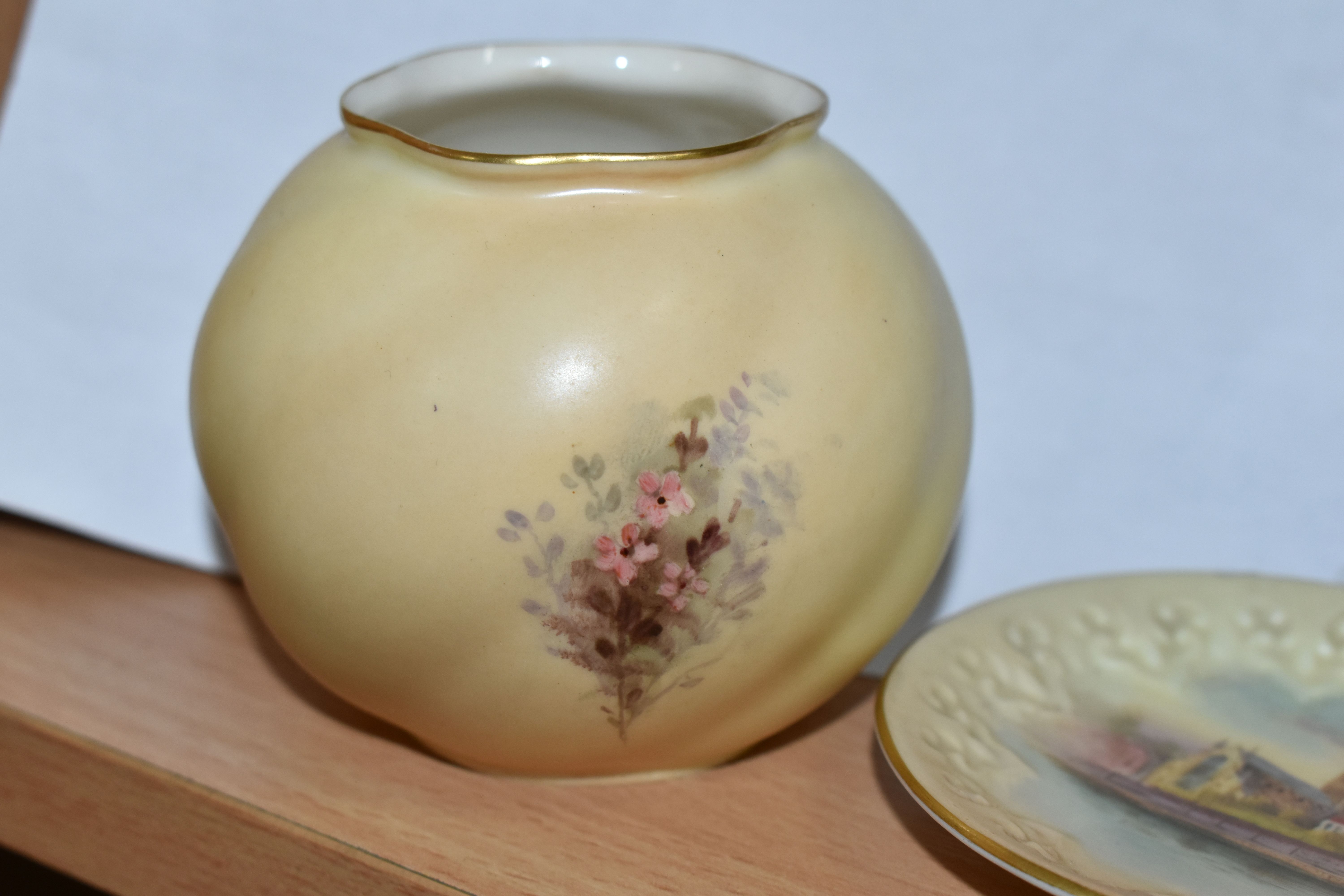 A ROYAL WORCESTER POSY VASE AND PIN DISH, comprising an unsigned posy vase decorated with Birmingham - Image 3 of 6