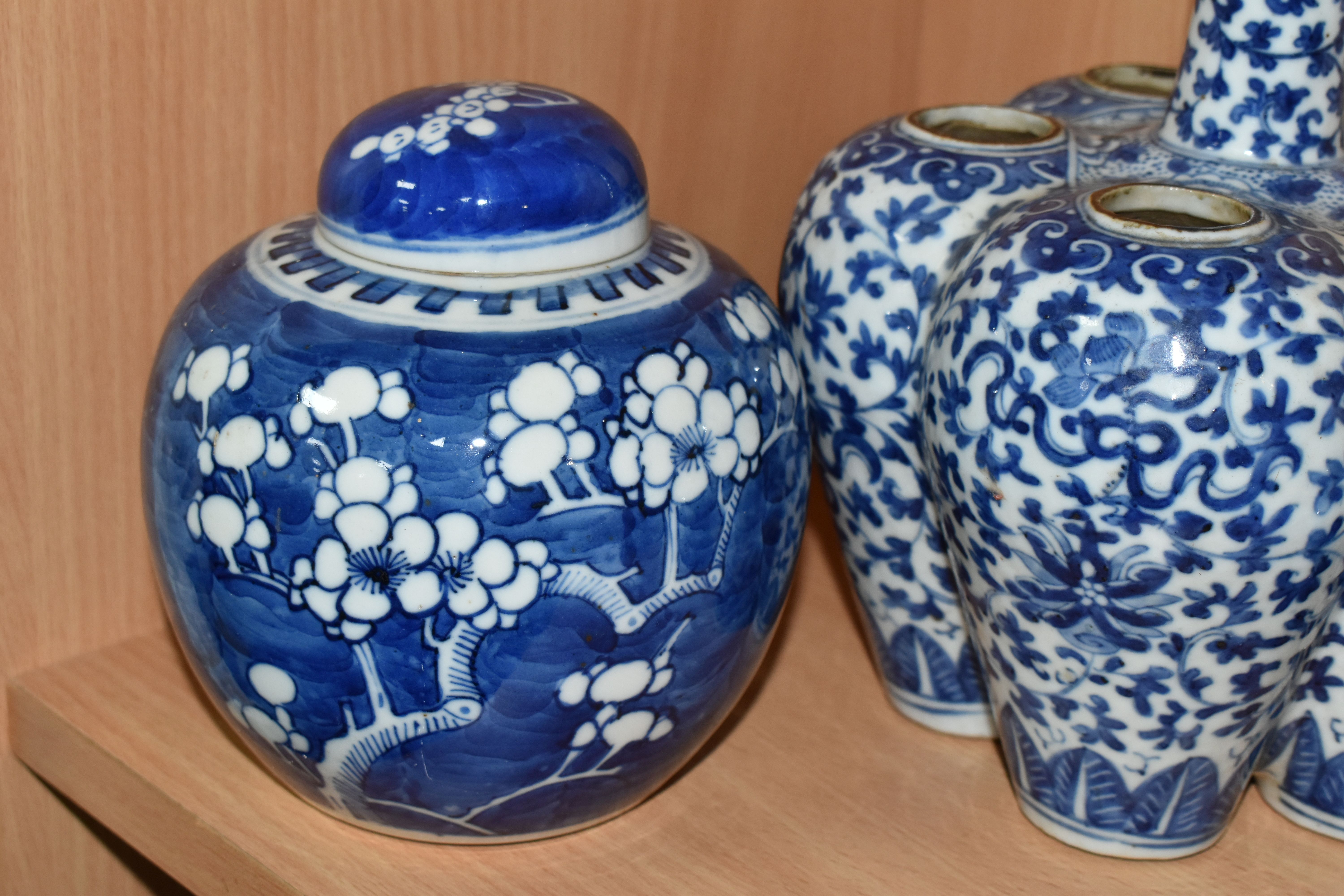 A CHINESE BULB POT AND TWO COVERED GINGER JARS, the bulb pot of five lobed form, painted with - Image 2 of 8