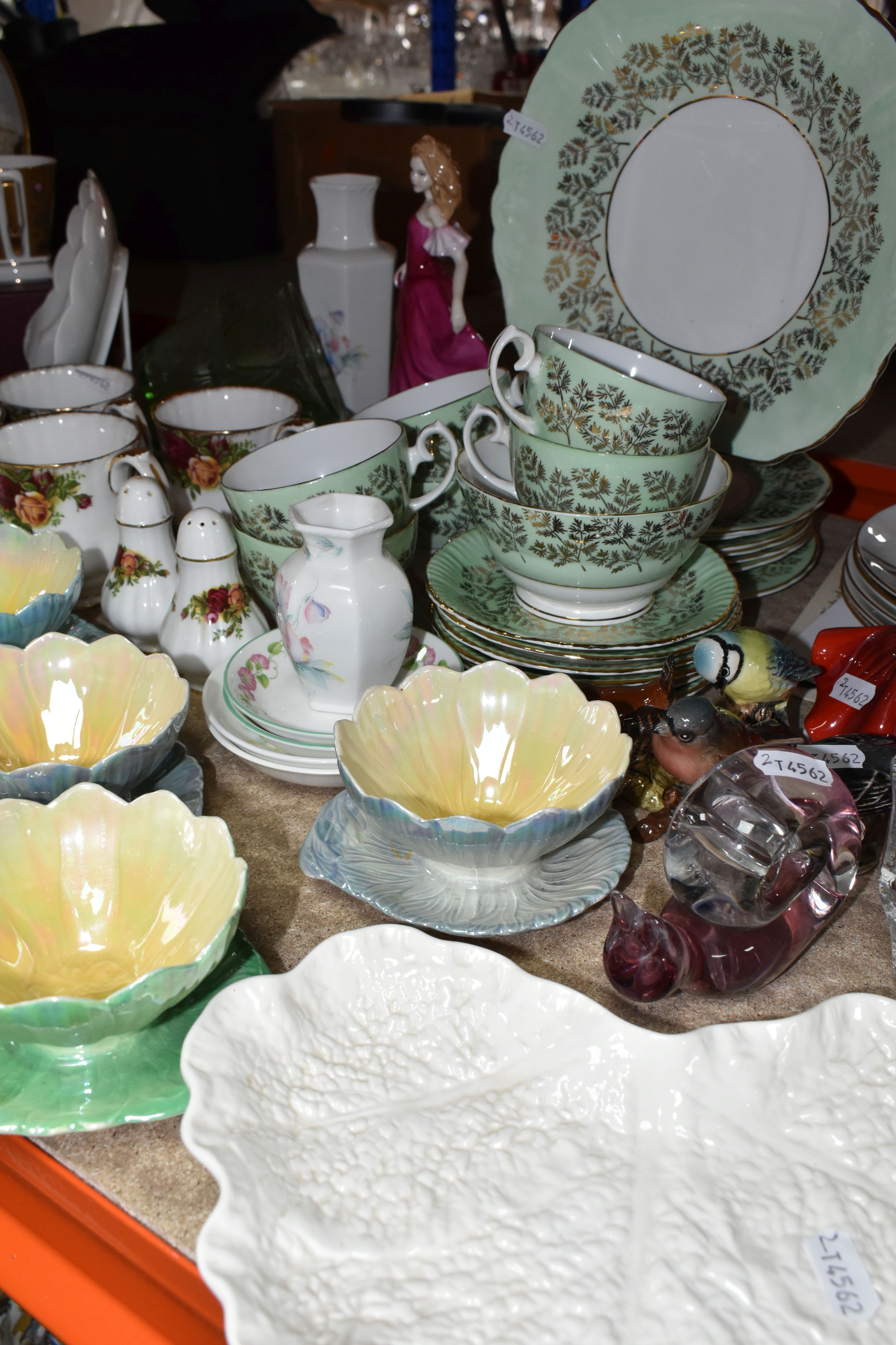 A GROUP OF CERAMICS AND GLASS WARE, to include five Royal Albert Old Country Roses mugs and two - Image 7 of 10