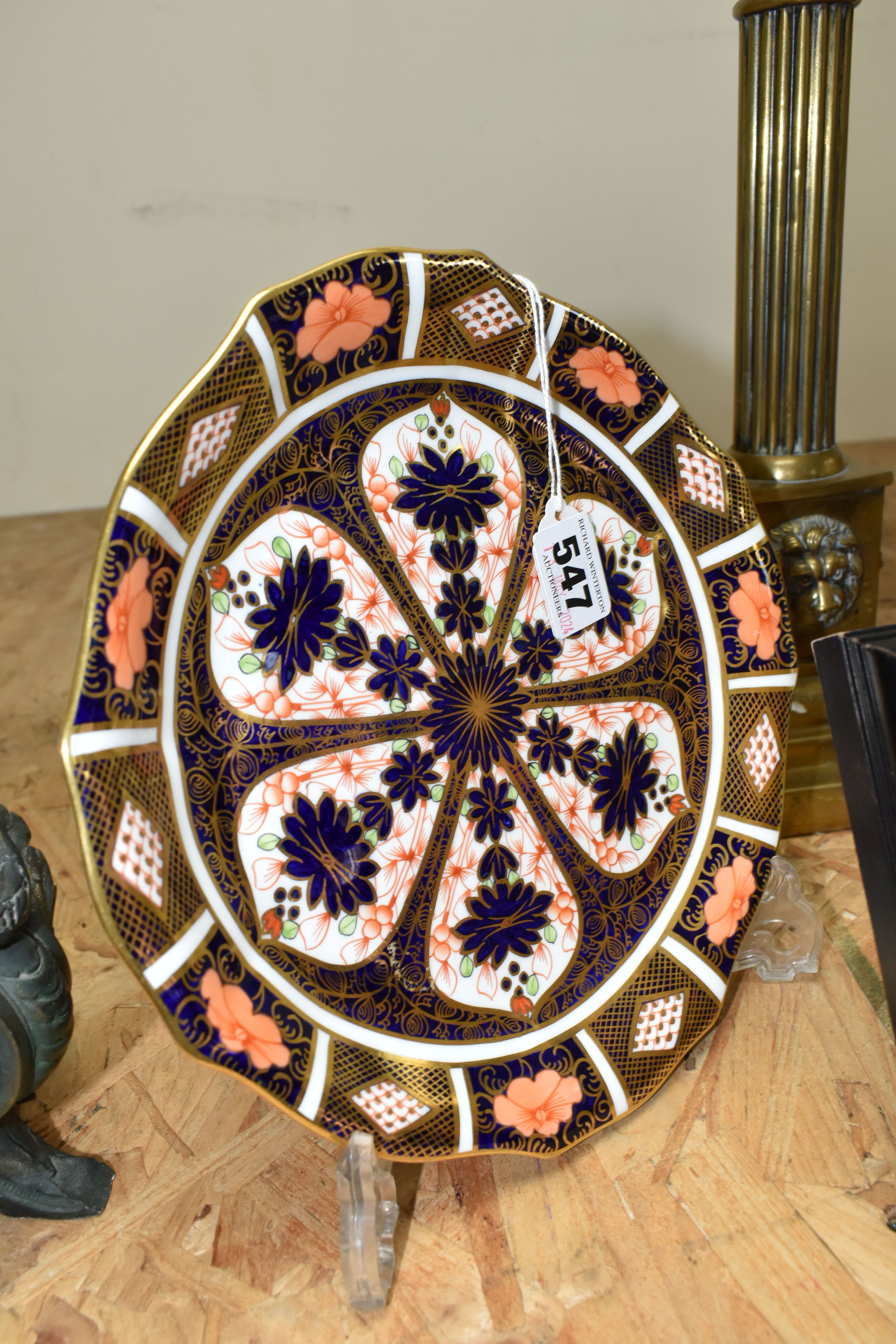 A ROYAL CROWN DERBY IMARI 1128 PLATE, A TABLE LAMP AND THREE PICTURES, comprising the wavy rimmed - Image 6 of 7