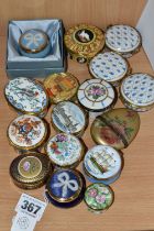 A COLLECTION OF ENAMEL AND PORCELAIN TRINKET BOXES, sixteen pieces to include Limoges, Crummles &