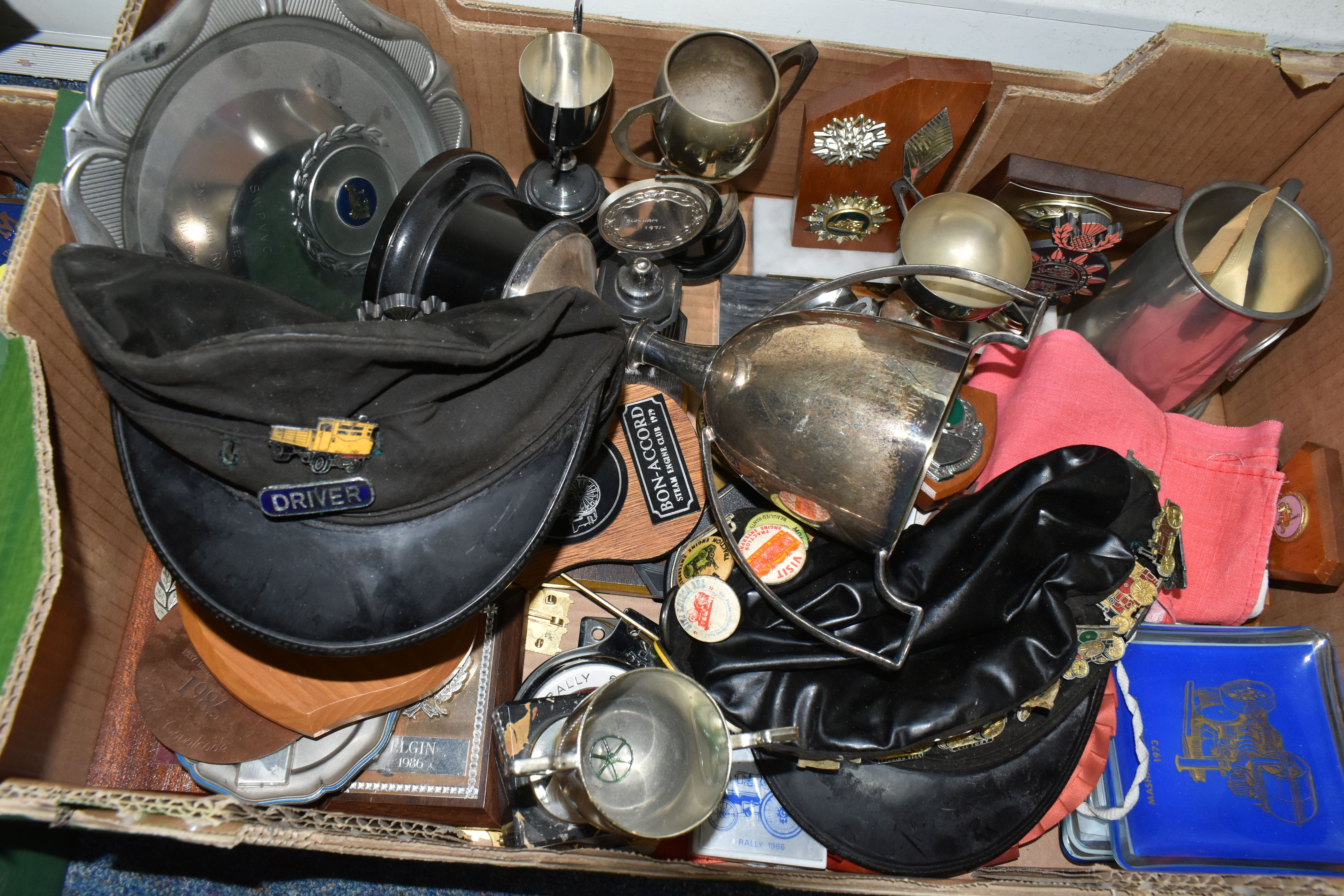 A COLLECTION OF ASSORTED STEAM TRACTION ENGINE RALLY PLAQUES AND CUPS ETC., from the mid 1960s - Image 6 of 7