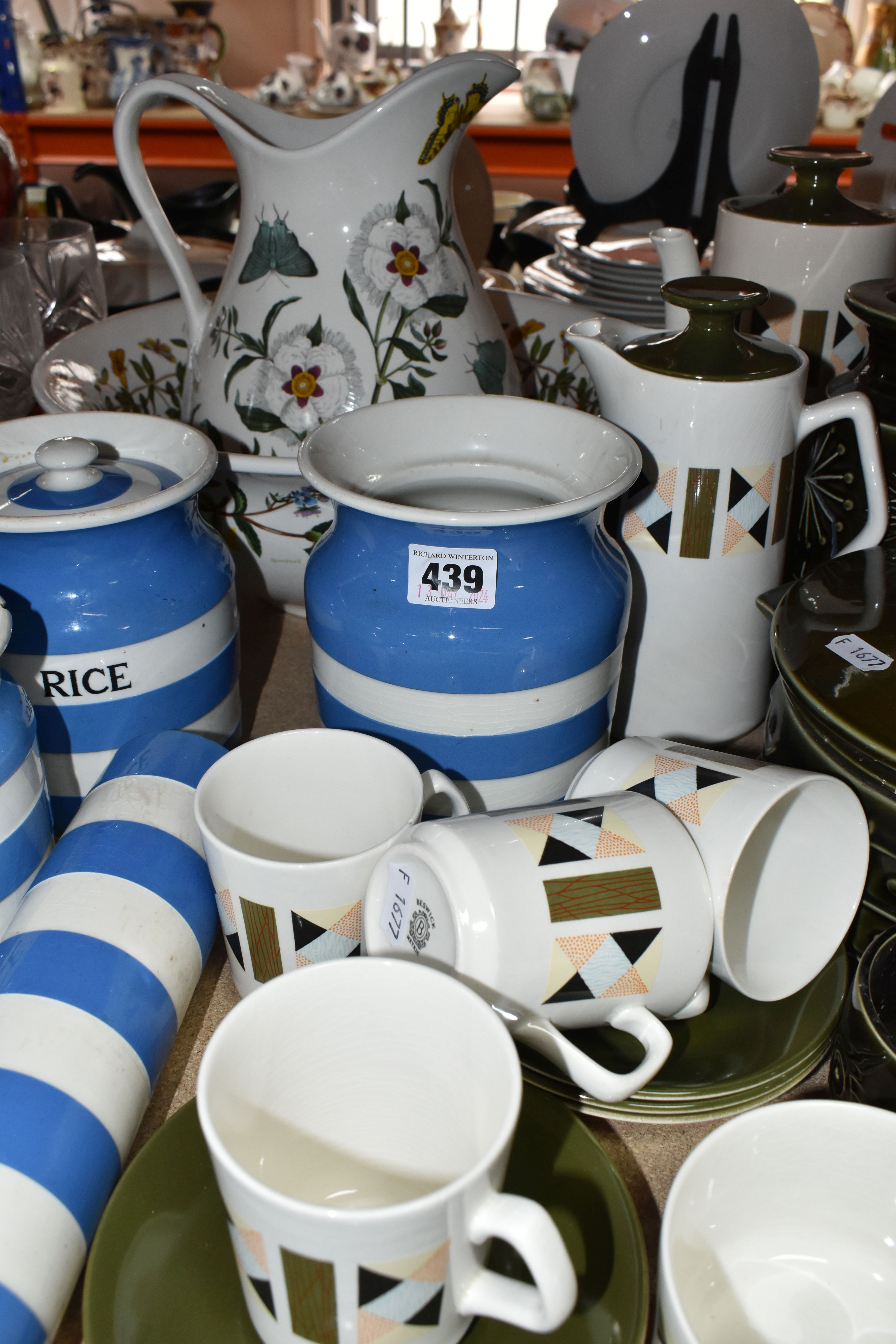 A LARGE COLLECTION OF CERAMIC KITCHENWARE INCLUDING PORTMERION, BESWICK AND T.G. GREEN 'CORNISH - Image 4 of 7