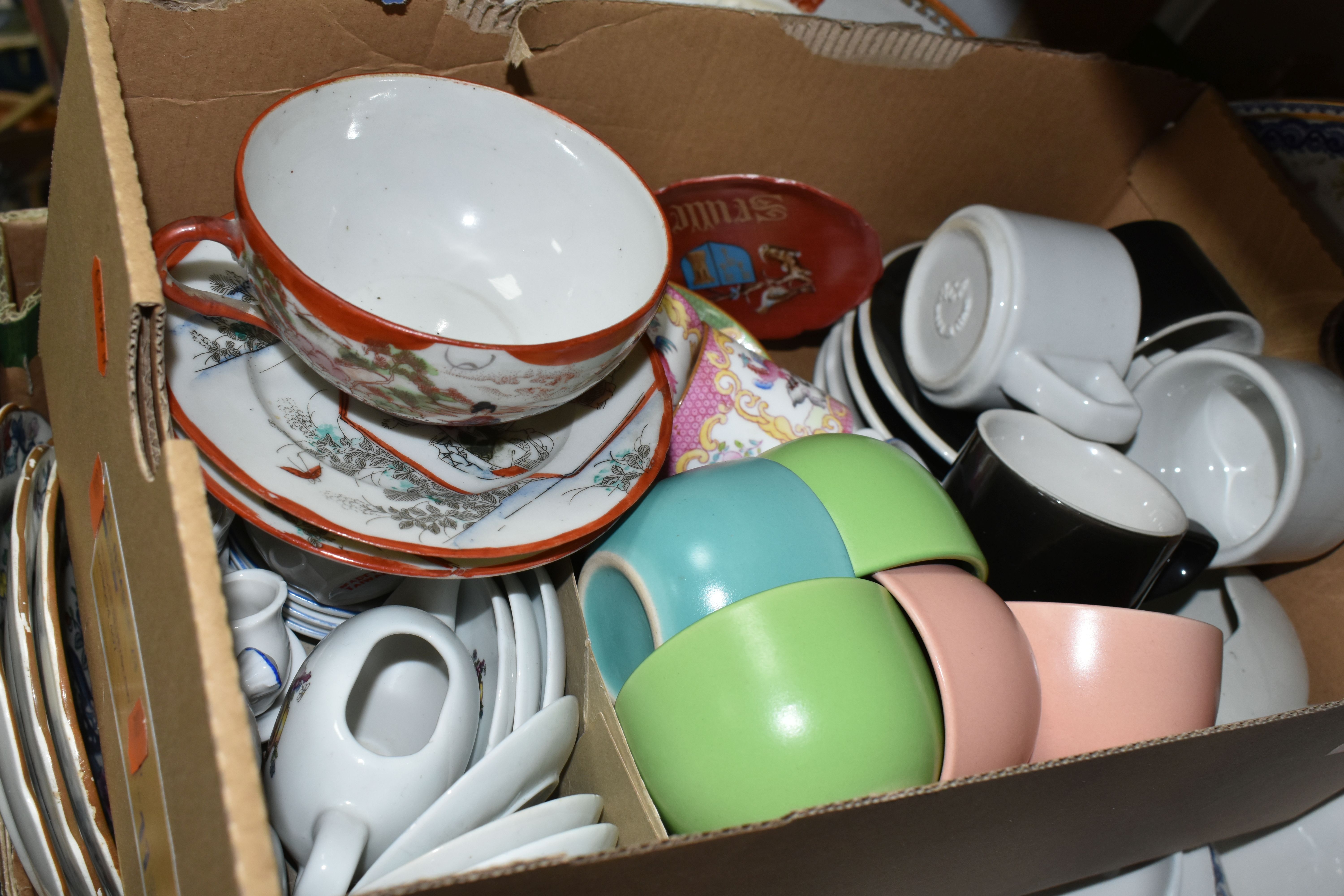 SIX BOXES OF CERAMICS AND GLASSWARE, to include Copeland-Spode 'Spode's Byron' pattern soup - Image 3 of 11